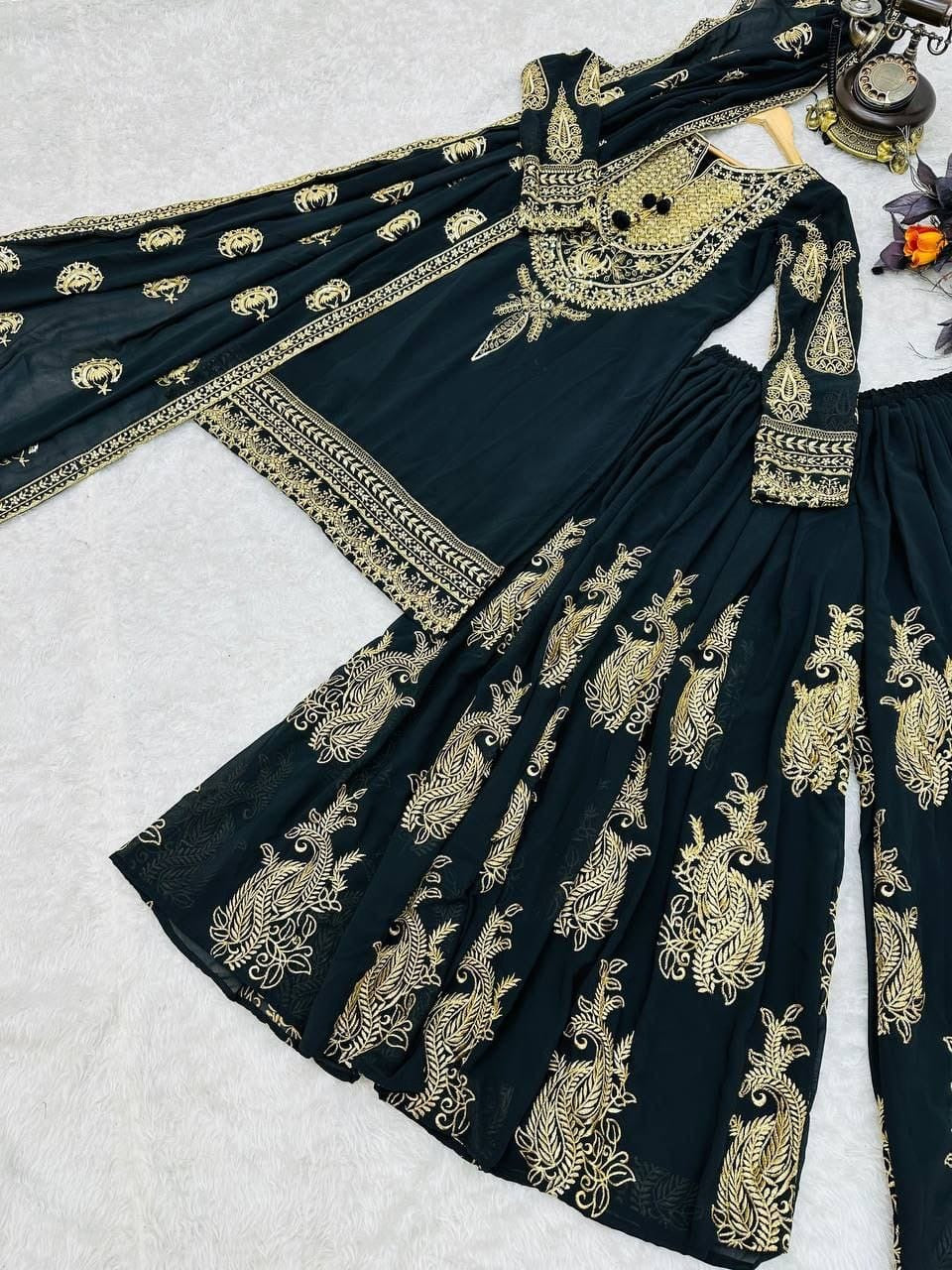 Evas Pakistani inspired suit-20506