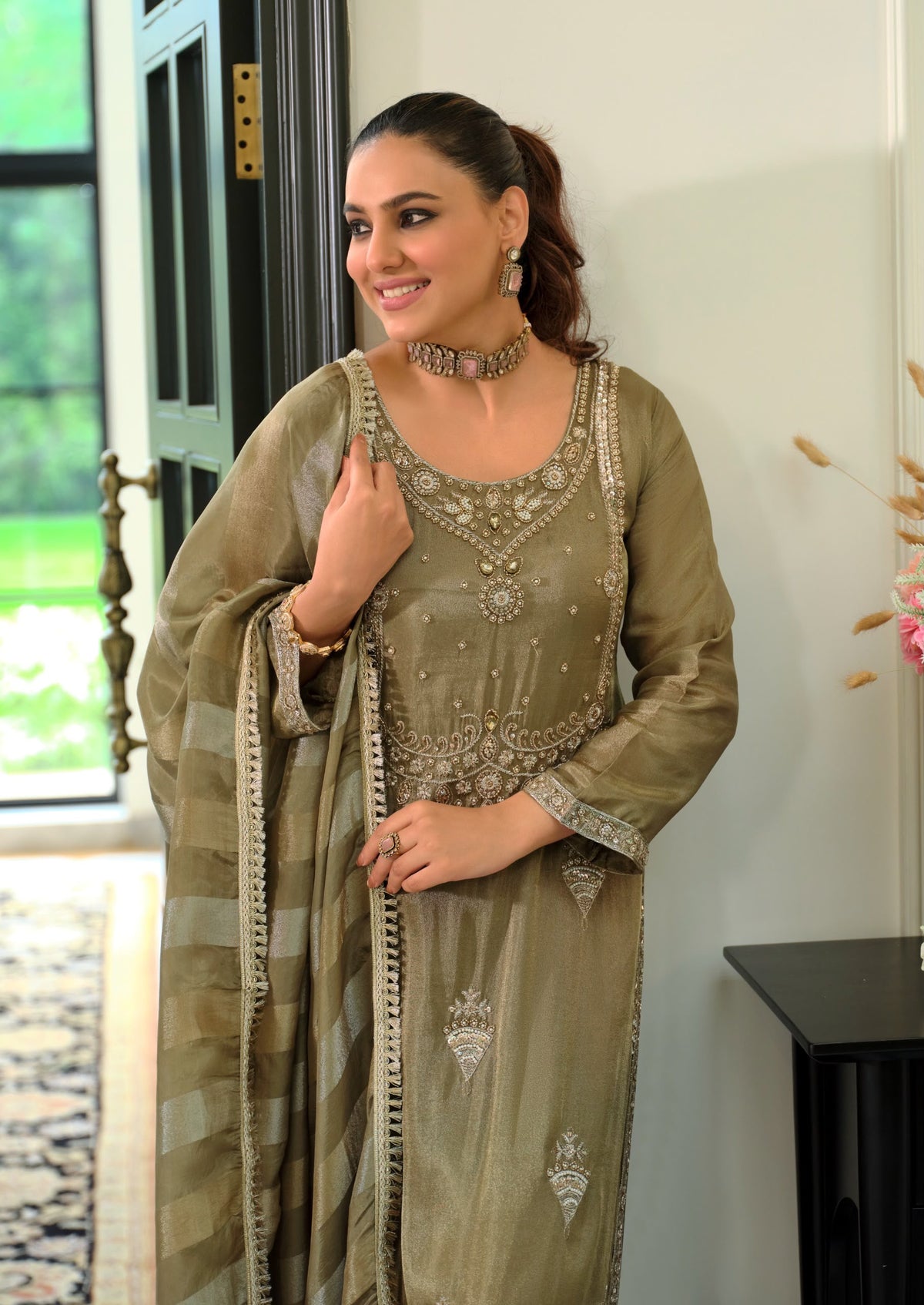 Zar-e-Noor Premium Embroidered Straight Suit Set with Dupatta