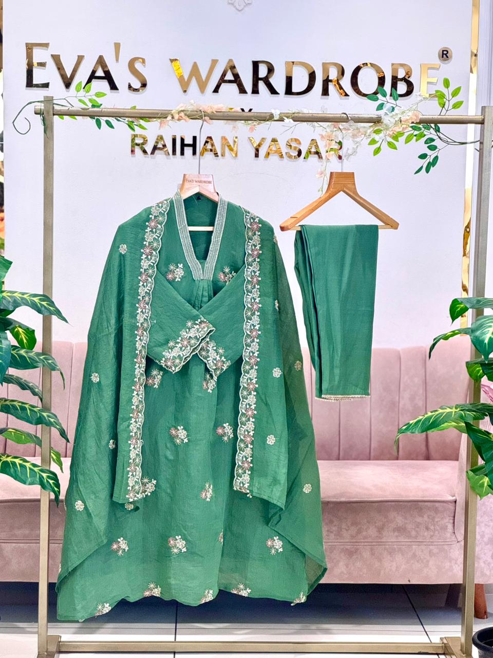 Emerald Green: Delicate Floral Embroidered Three-Piece Suit 1936