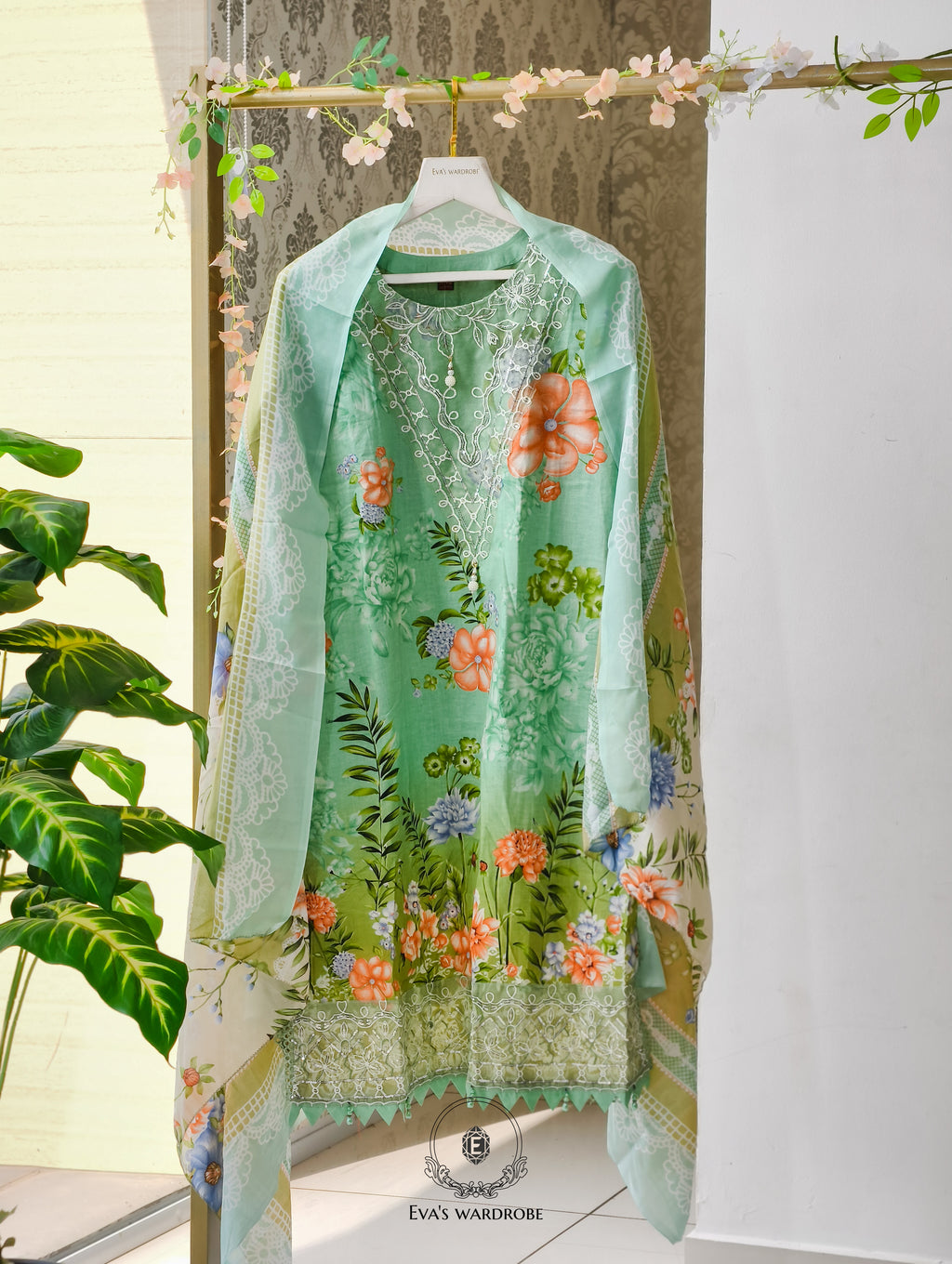 Women's Clothing Store