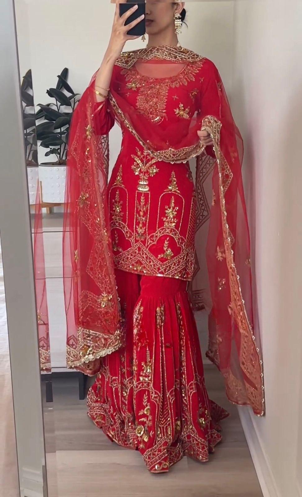 Effortless Elegance: Ready-to-Wear Sequin Ensemble - 14344