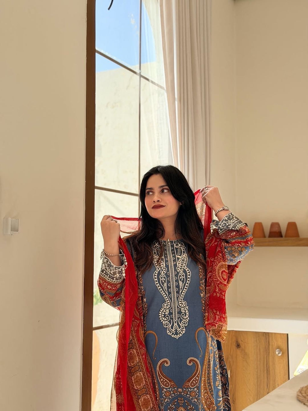 Teal Floral Embroidered Lawn 3-Piece Suite with Lace Detailing