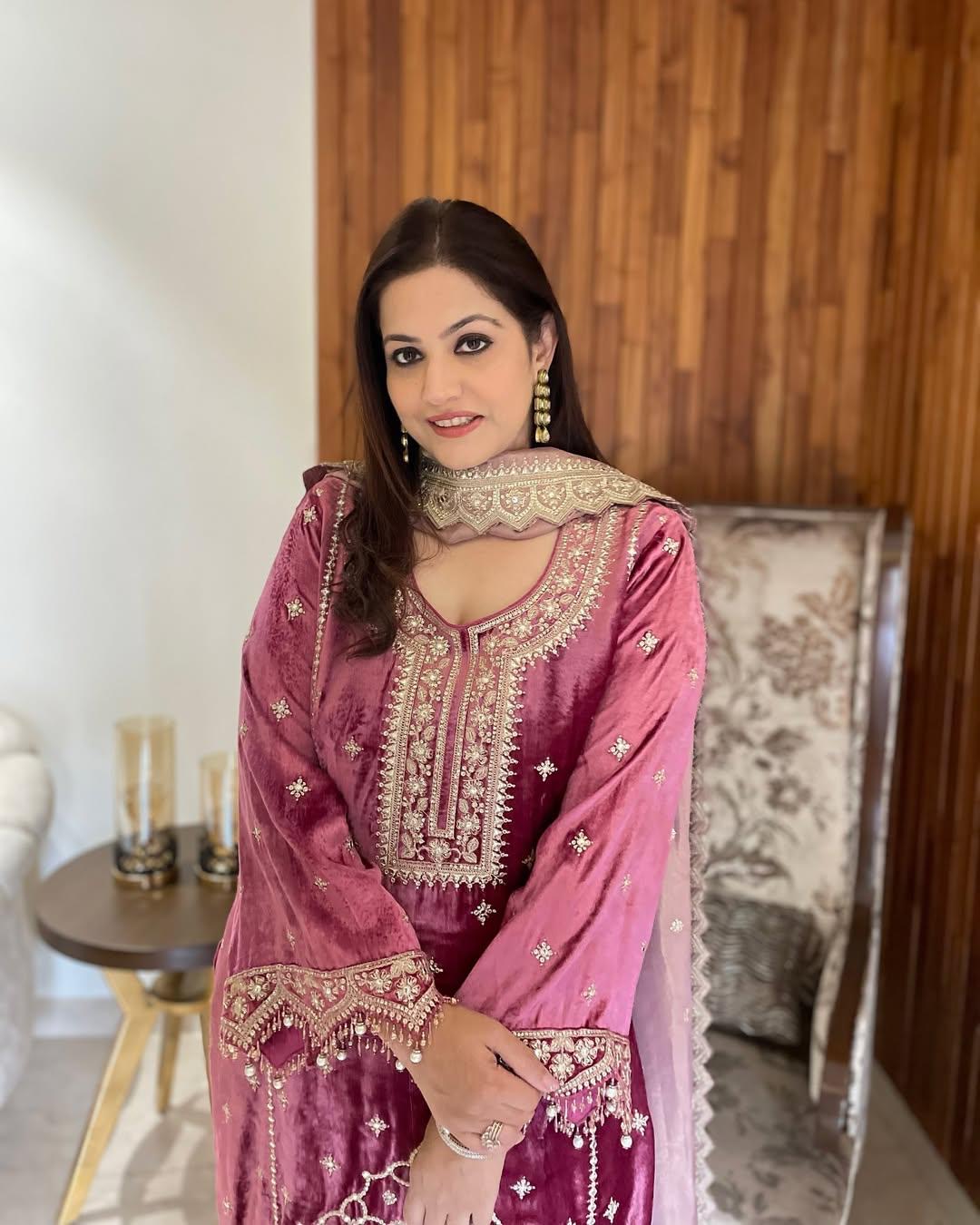 Evas Pakistani inspired suit-20525