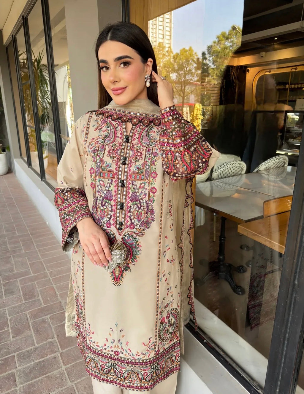 Noor-e-Azure