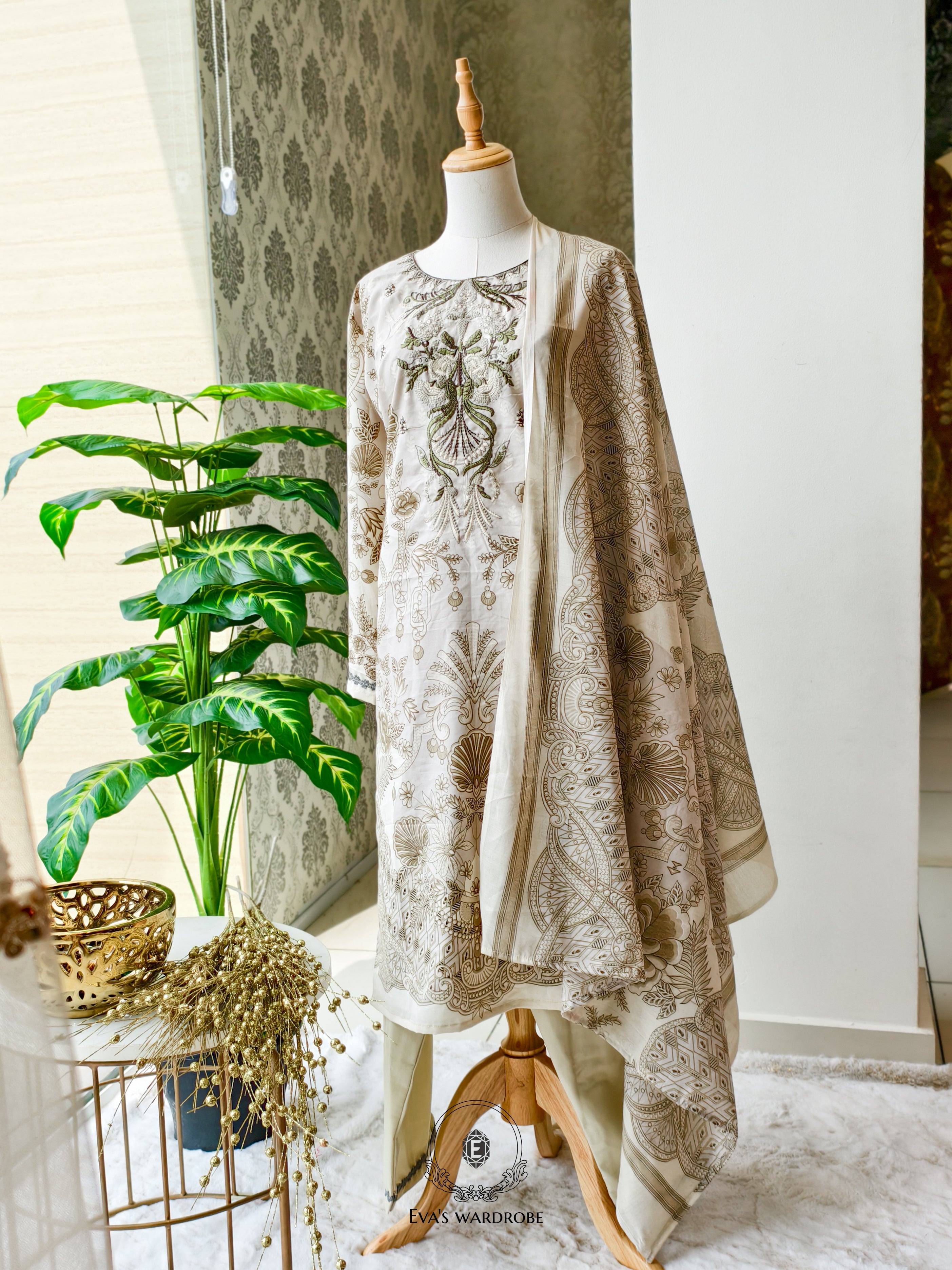 Women's Clothing Store