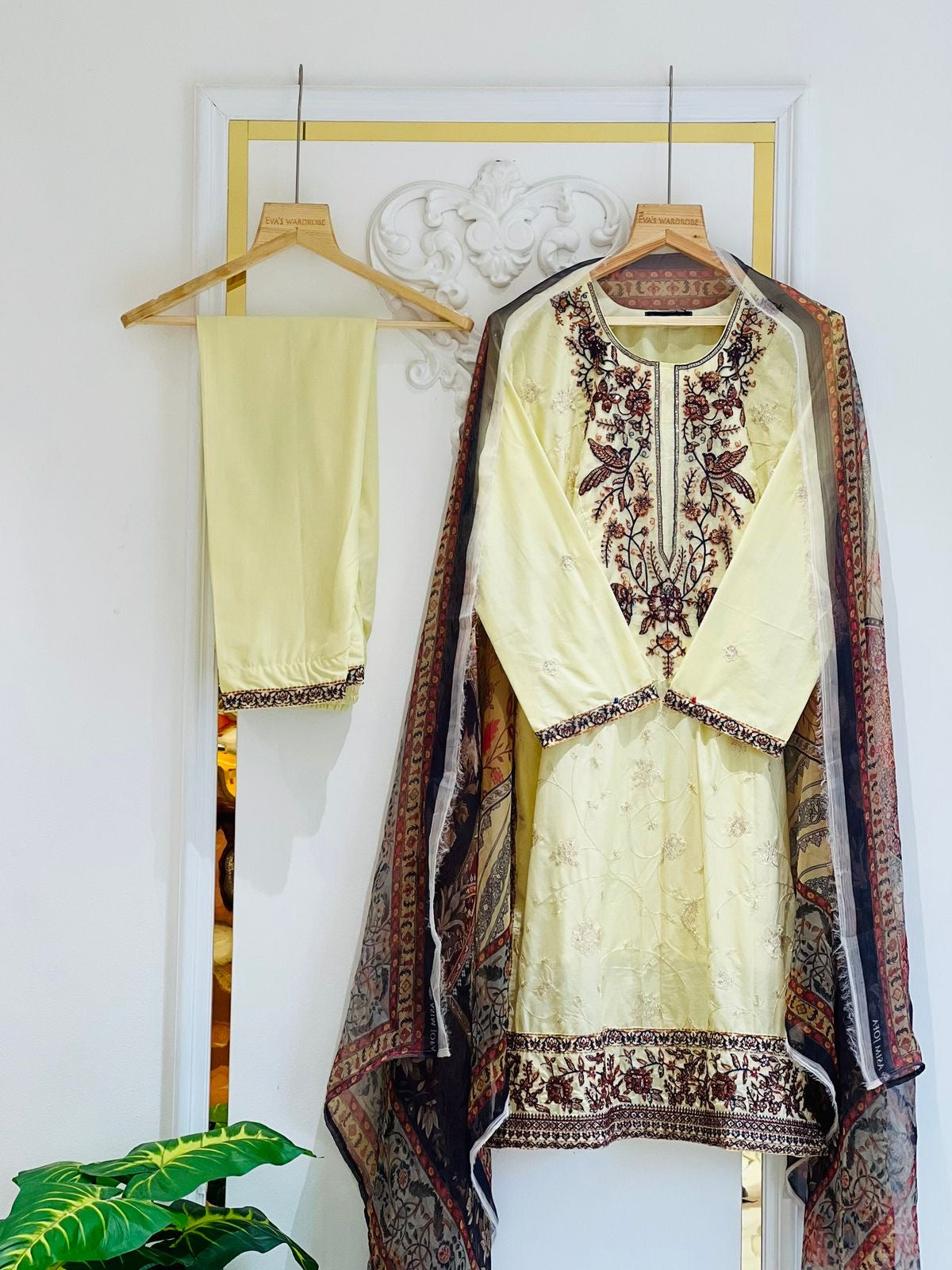 Women's Clothing Store