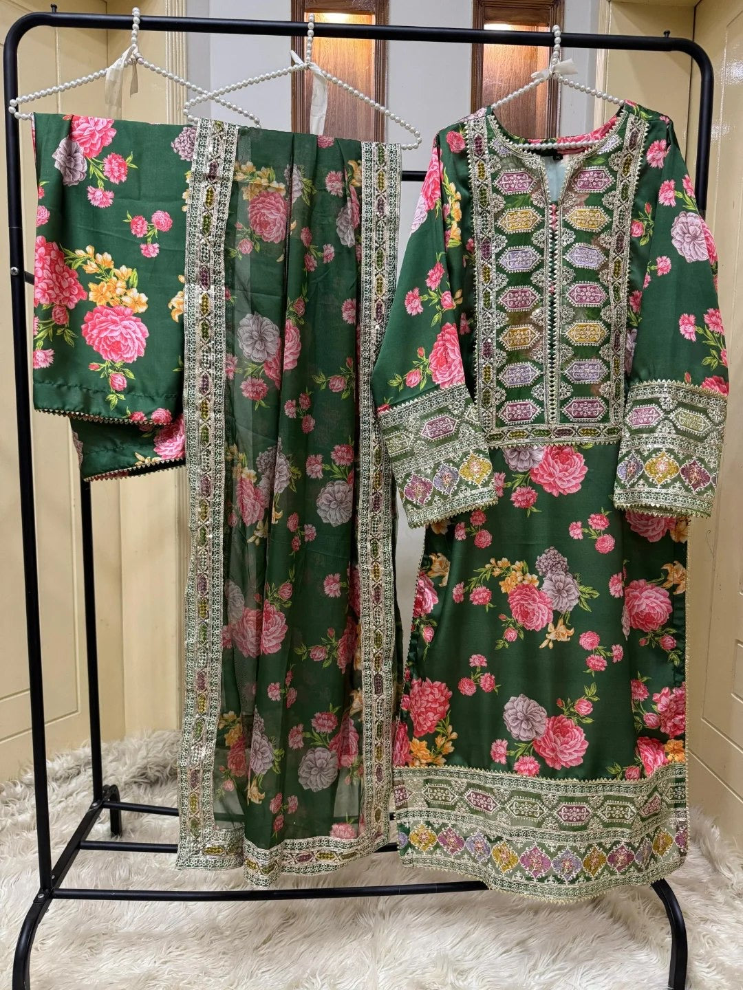 Women's Clothing Store