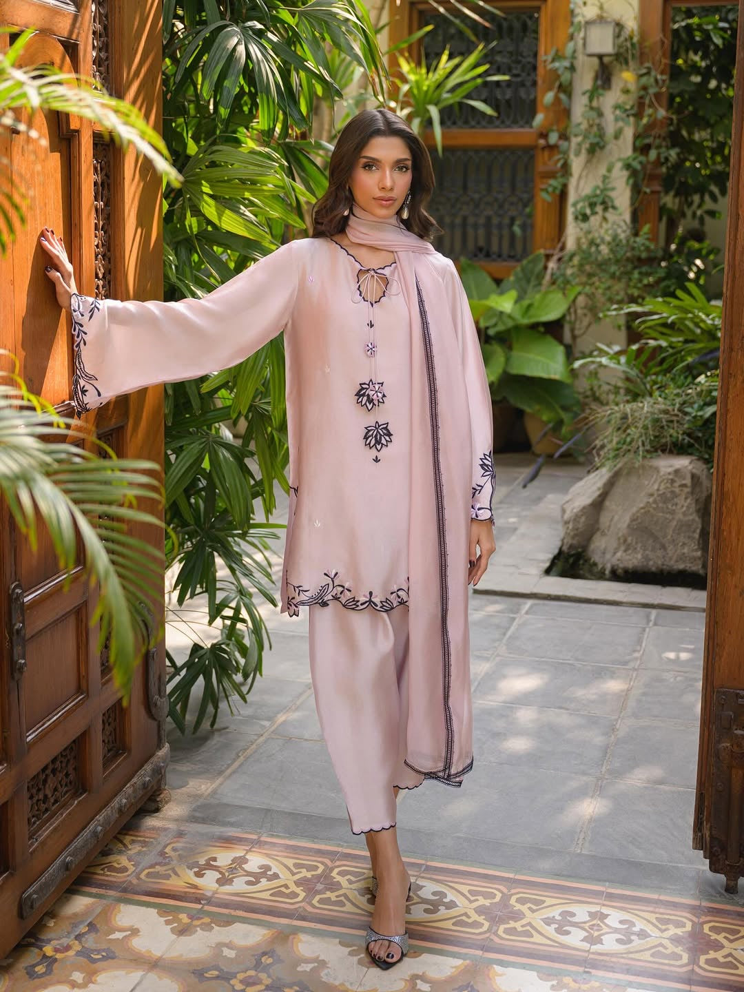Zarin Eid pret