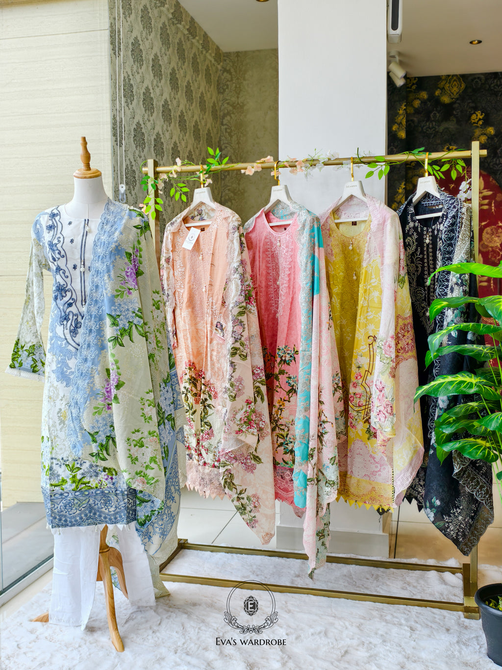 Women's Clothing Store