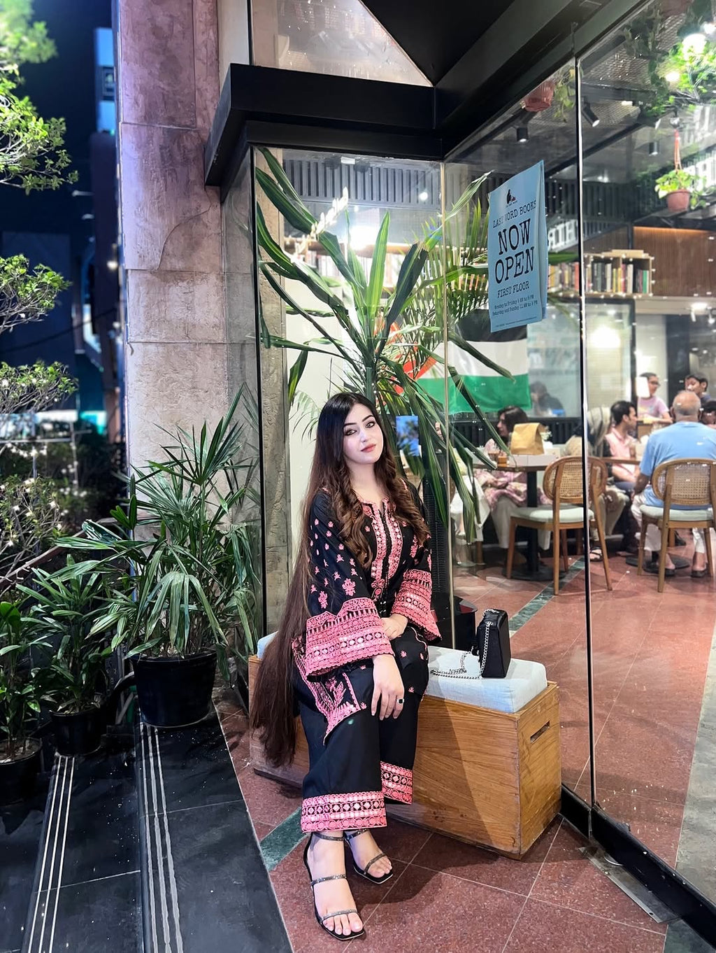 women's clothing store