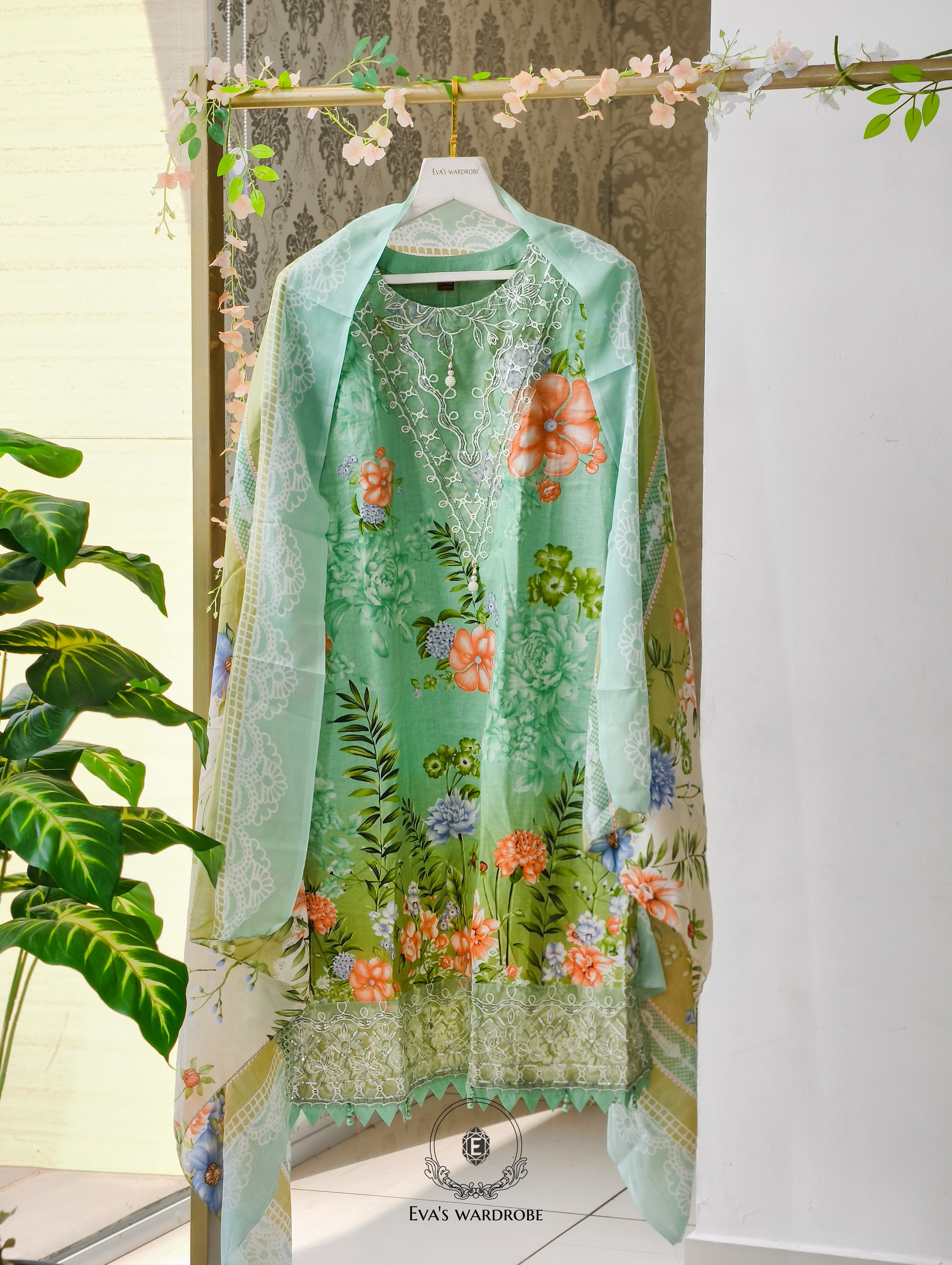 Women's Clothing Store