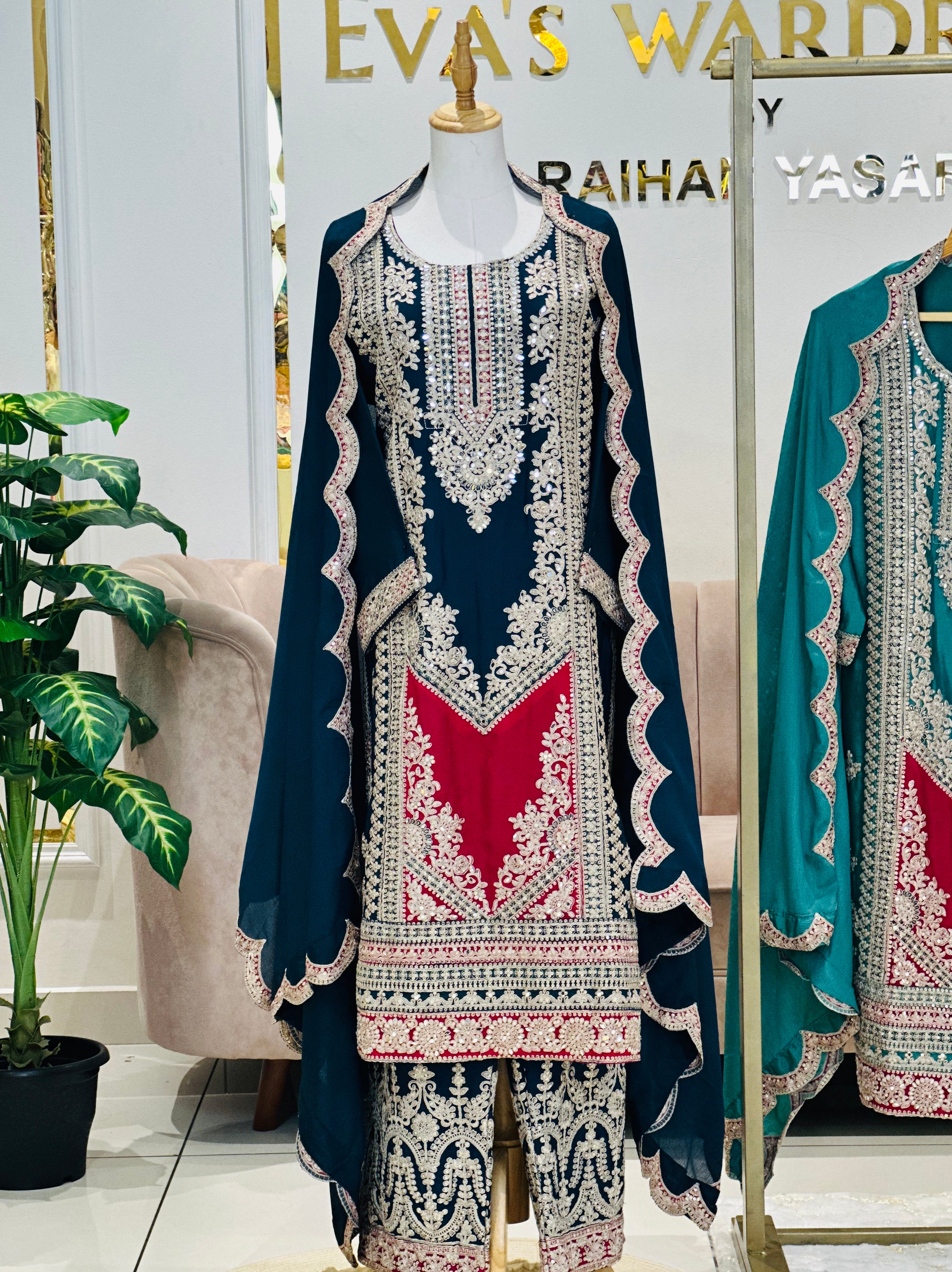 Luxury partywear EVAS-7421