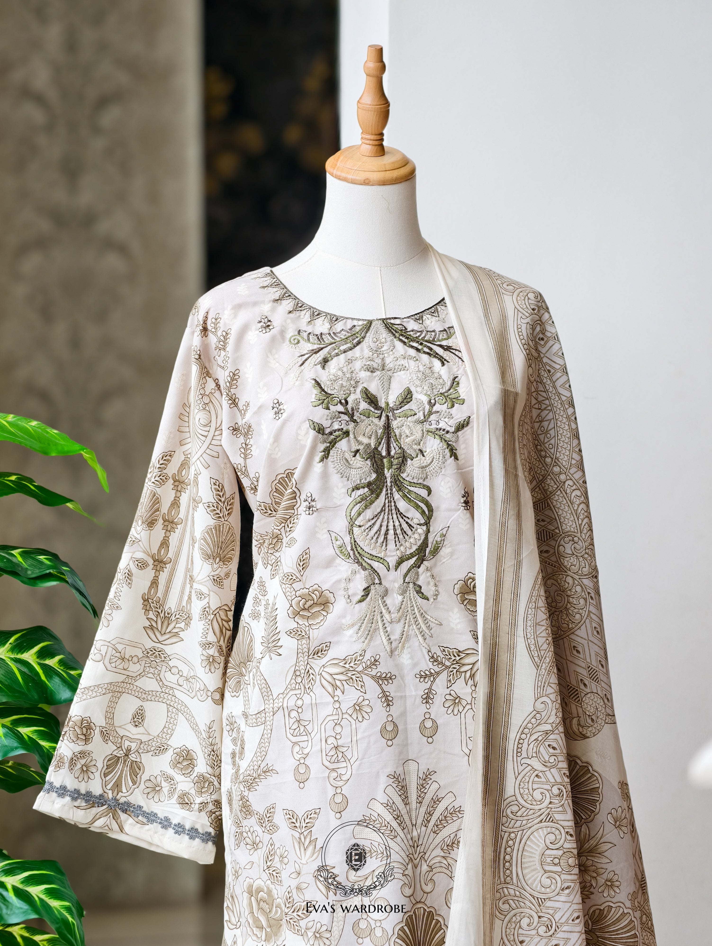 Women's Clothing Store