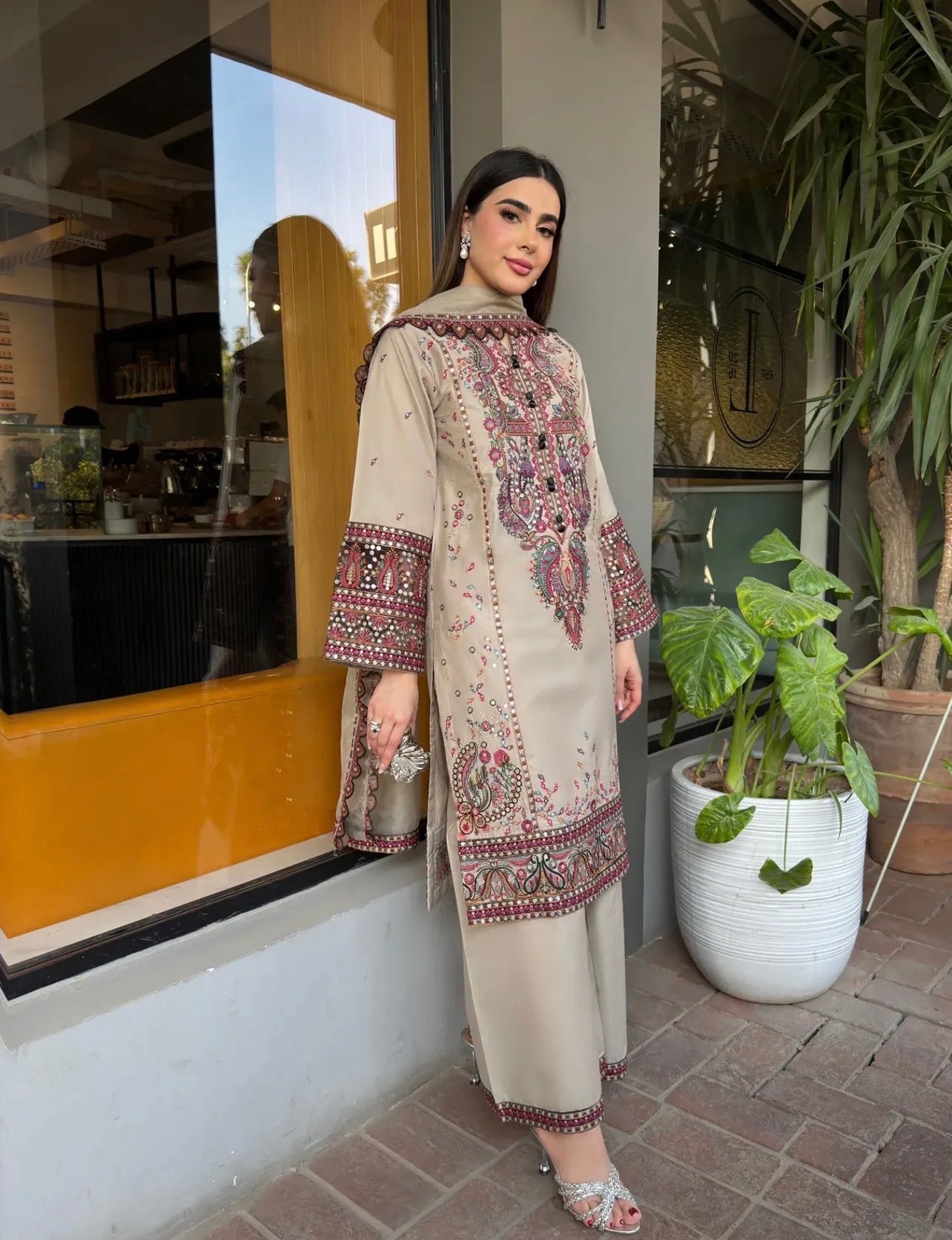 Noor-e-Azure