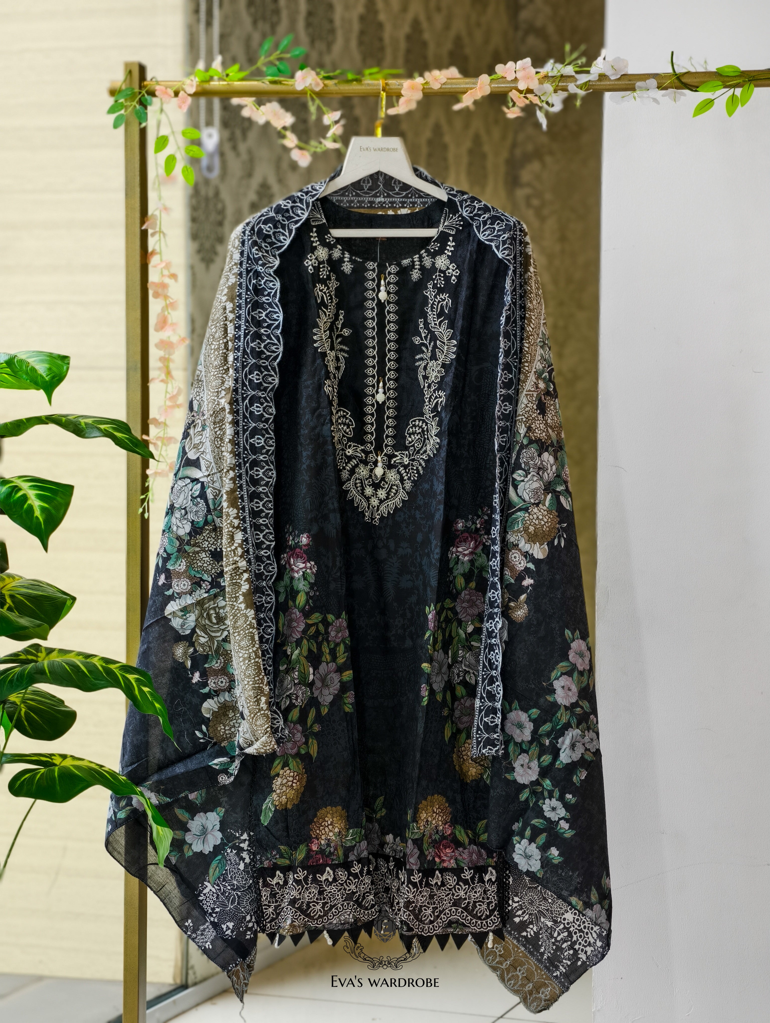 Women's Clothing Store