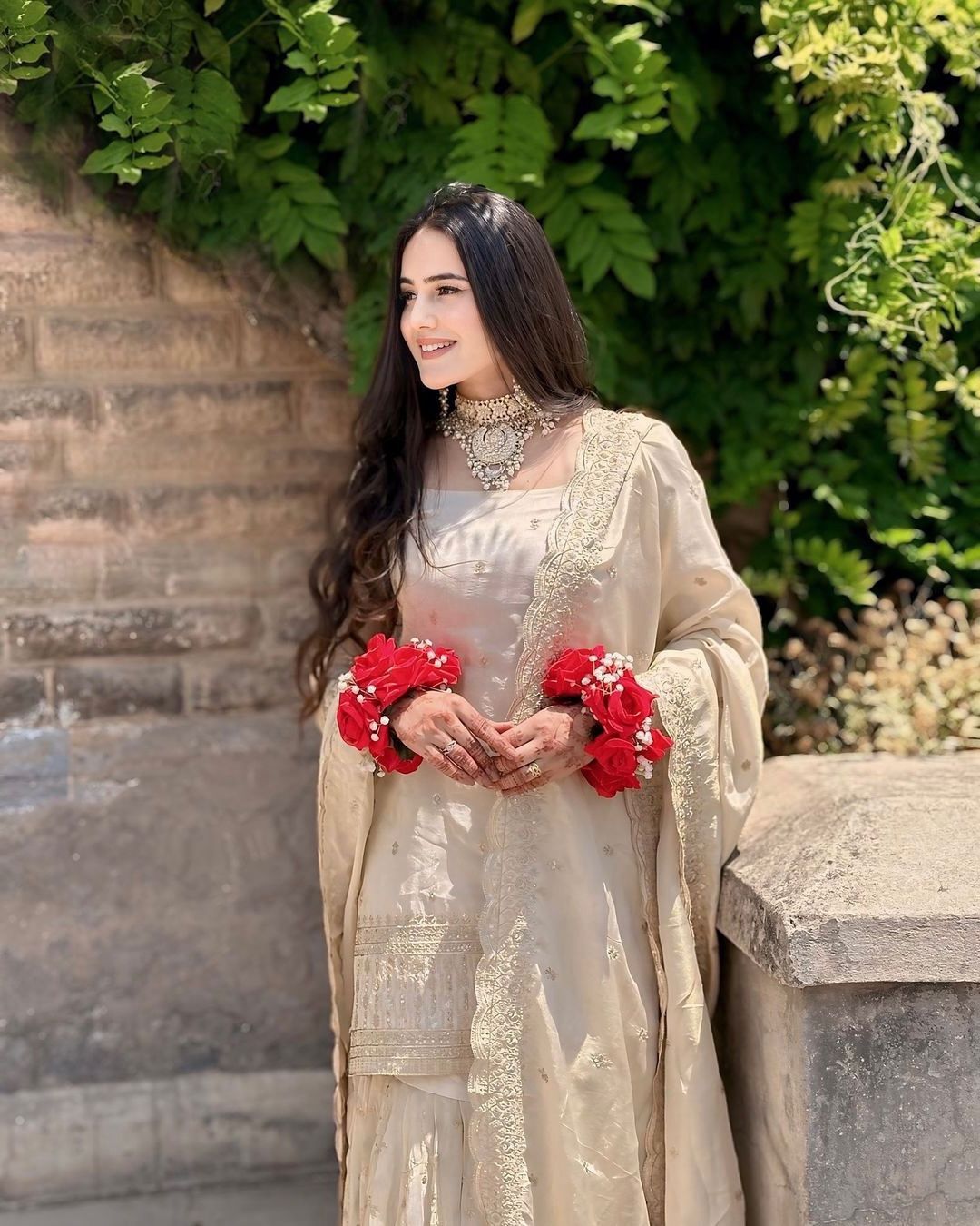 Evas Exclusive Designer Suit 182