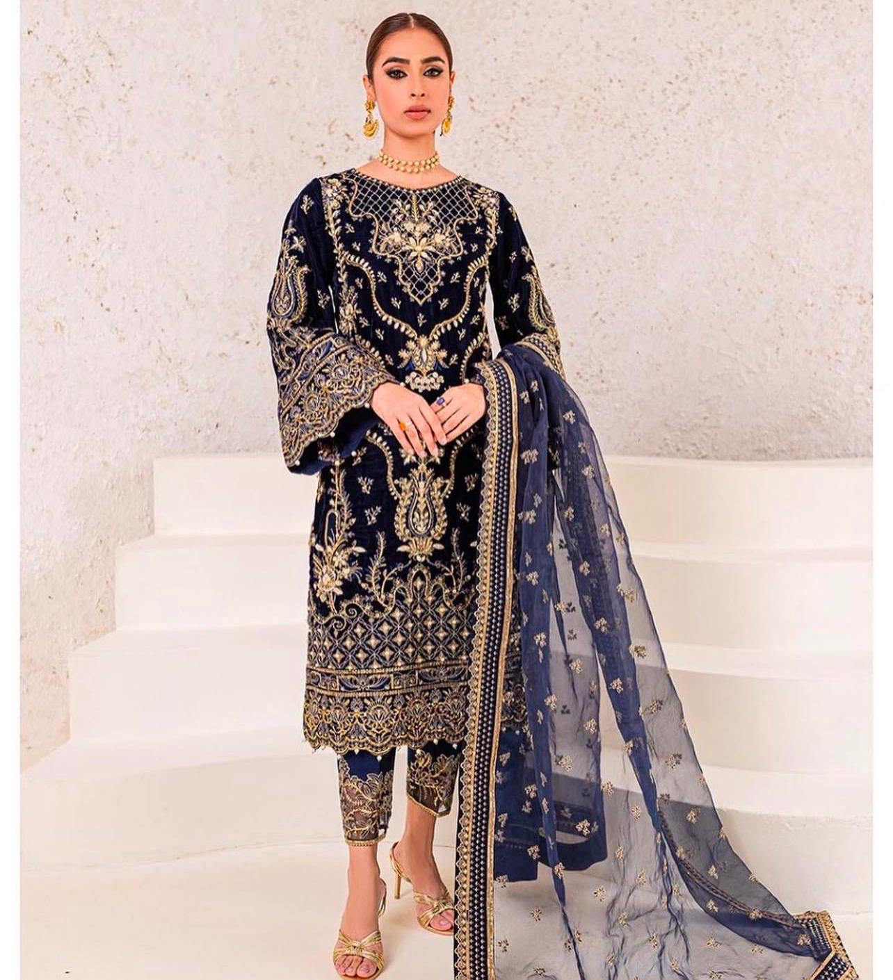 Luxurious Embroidered Velvet Outfit 140223