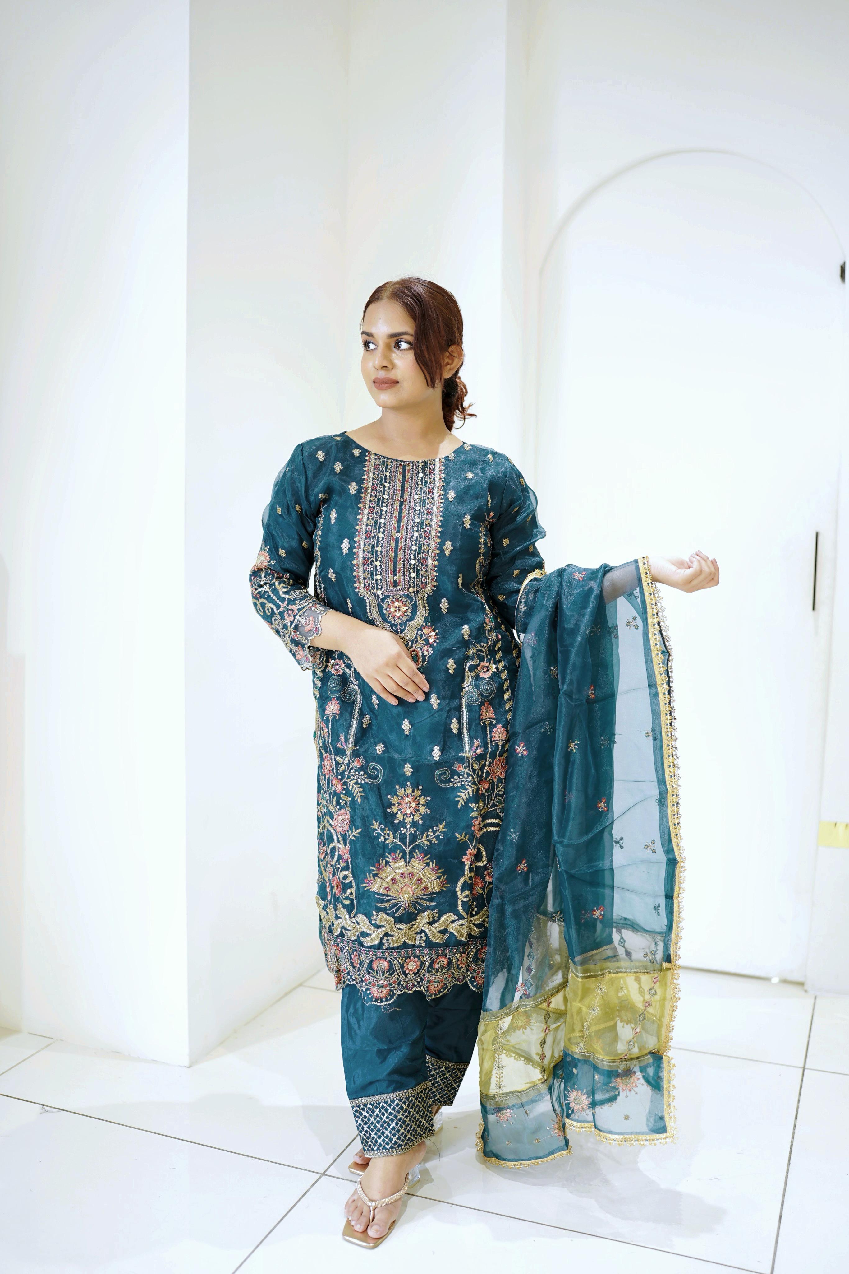 Exquisite Elegance-12019