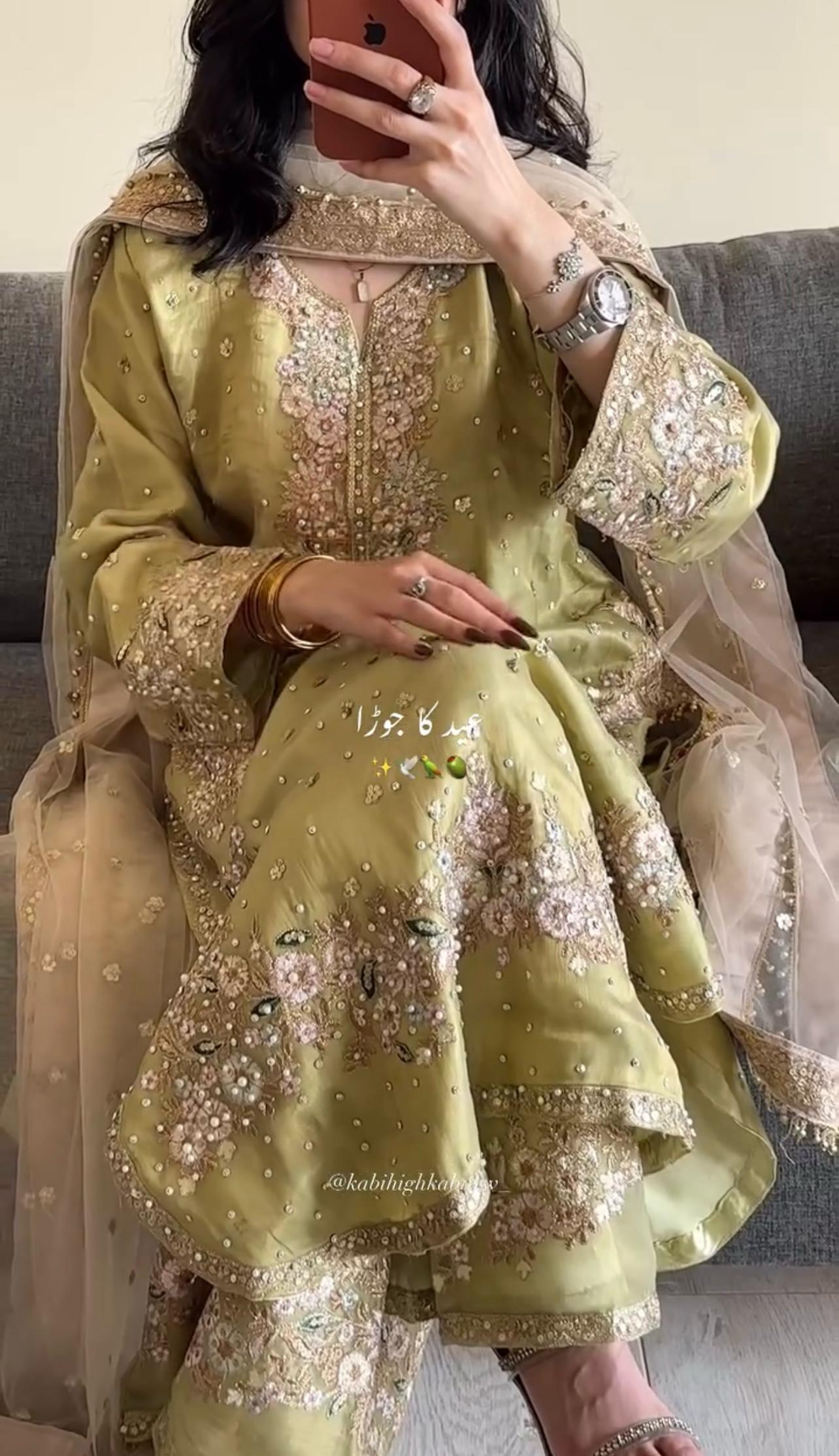 Women's Clothing Stores