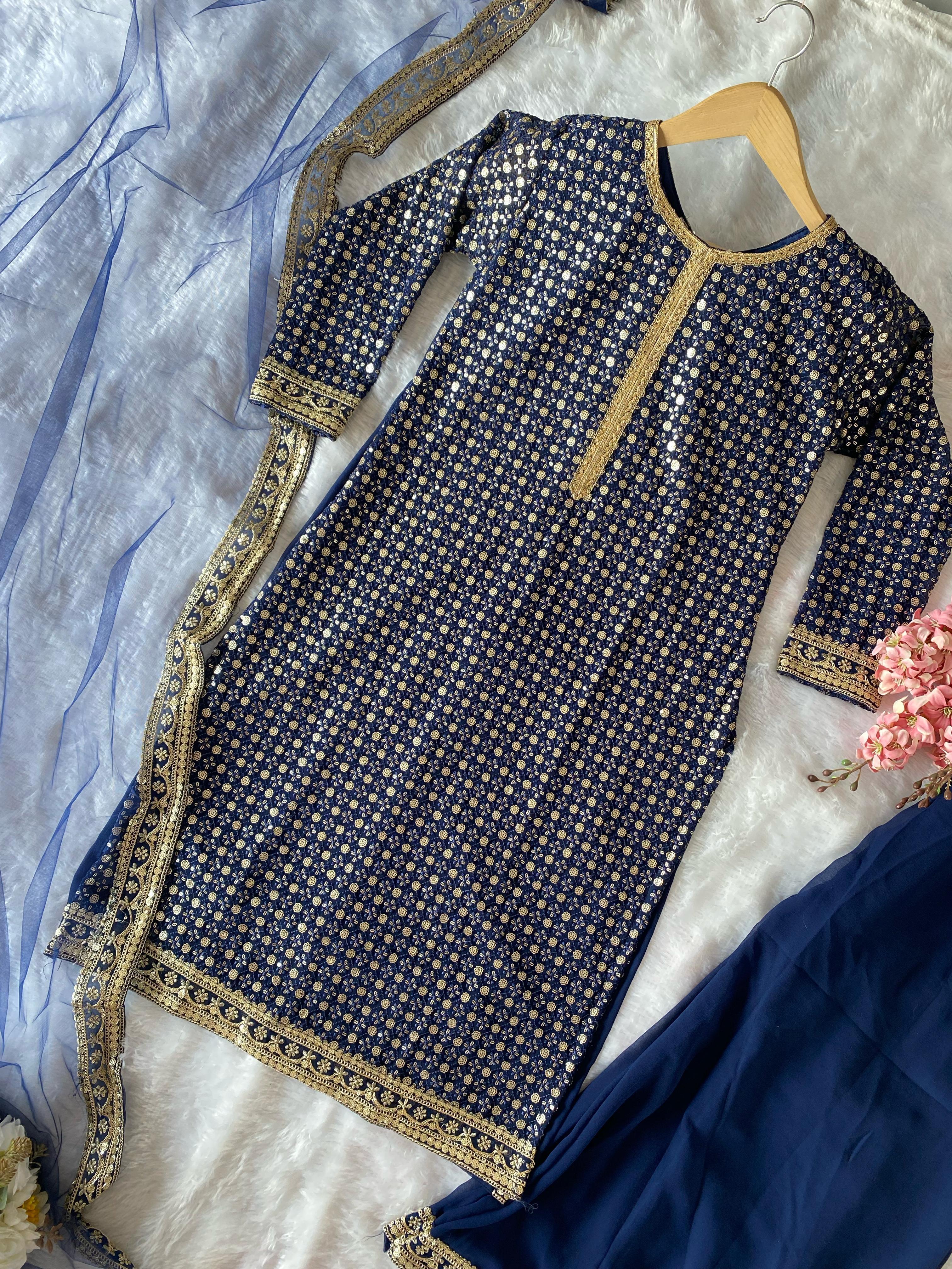 Eva Nooré Haya – The Graceful Glow