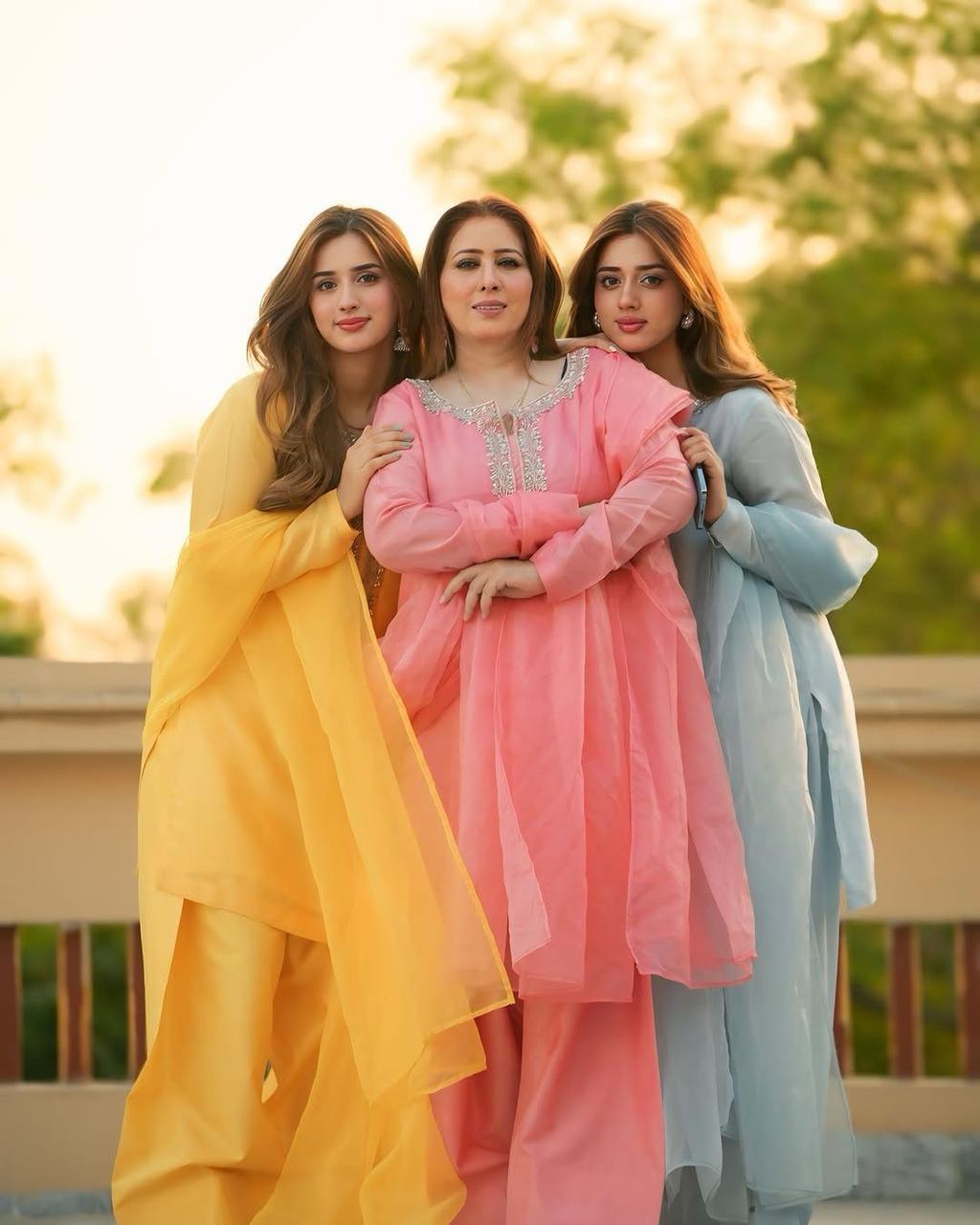 Eva Farshi Luxe Dream Collection