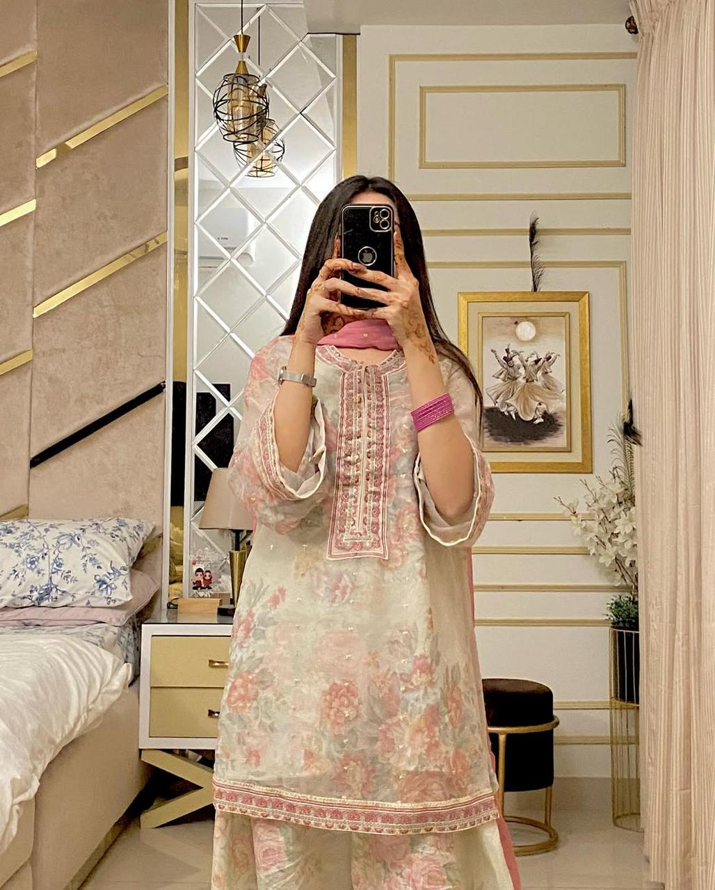 Women's Clothing Store