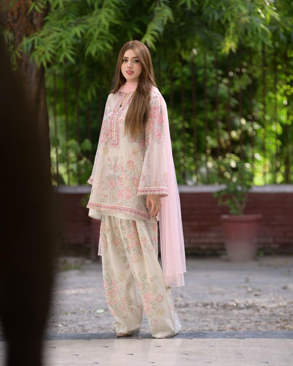 Women's Clothing Store