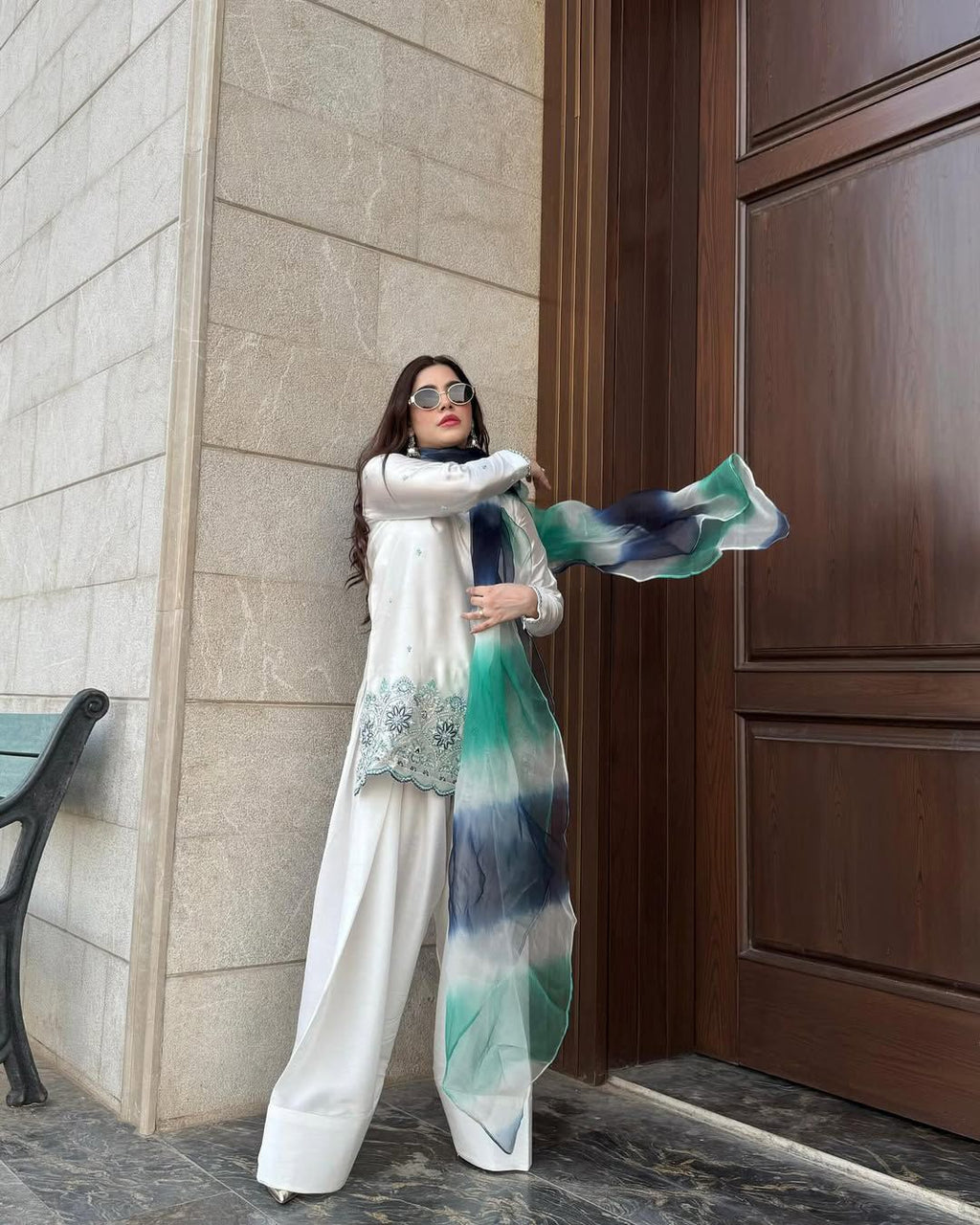 Noore Farshi – Roman Silk Designer Ensemble