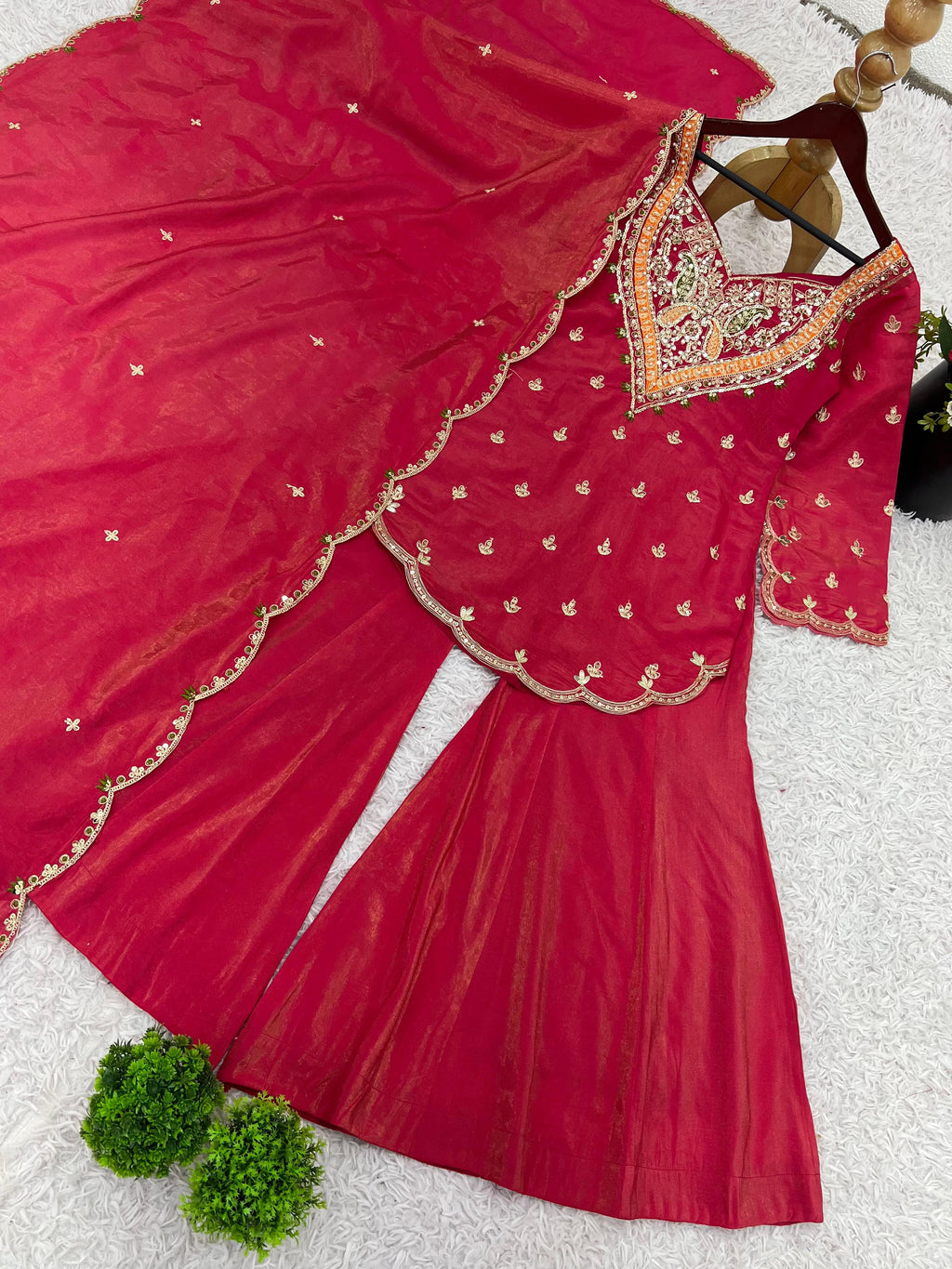 Zaria Simar – Embroidered Elegance Ensemble