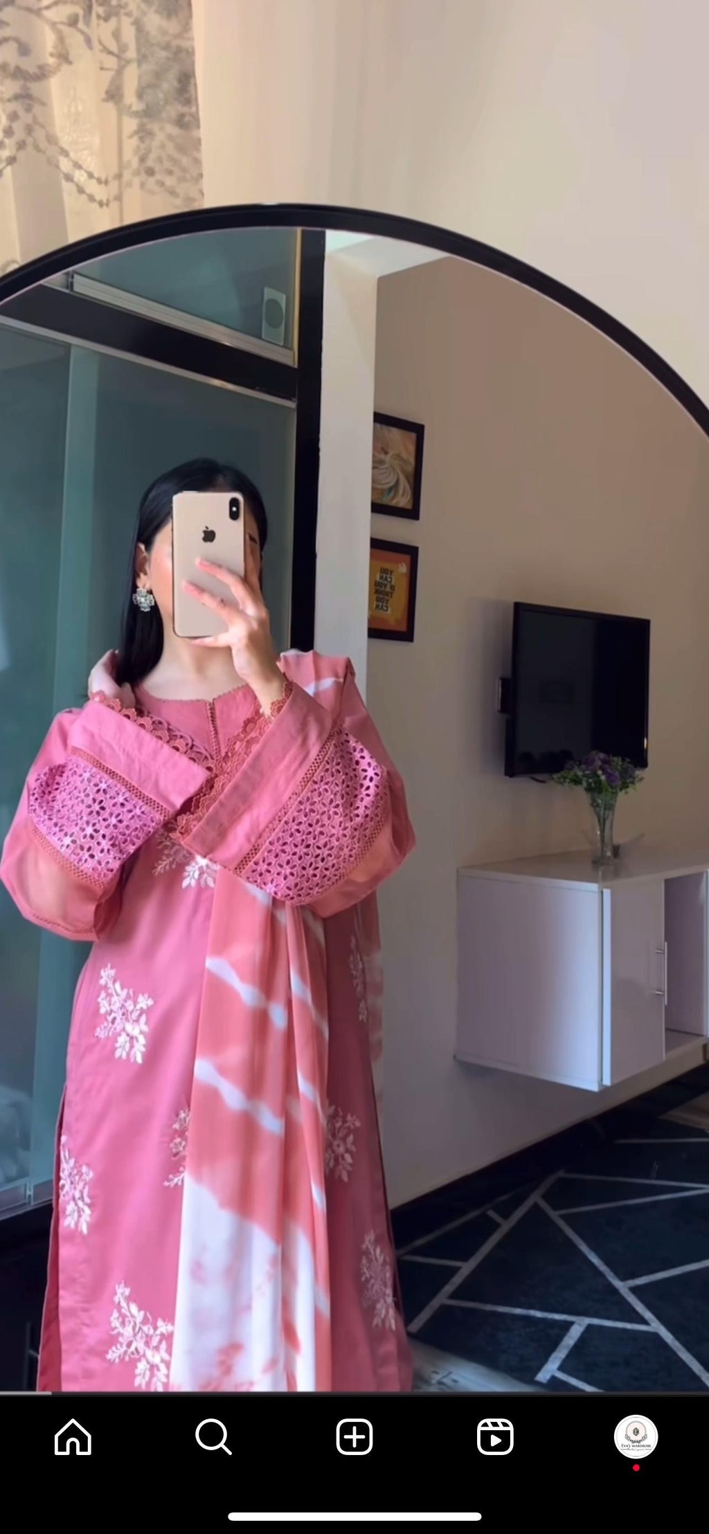 Roman Royale – Embroidered Silk Suit Set