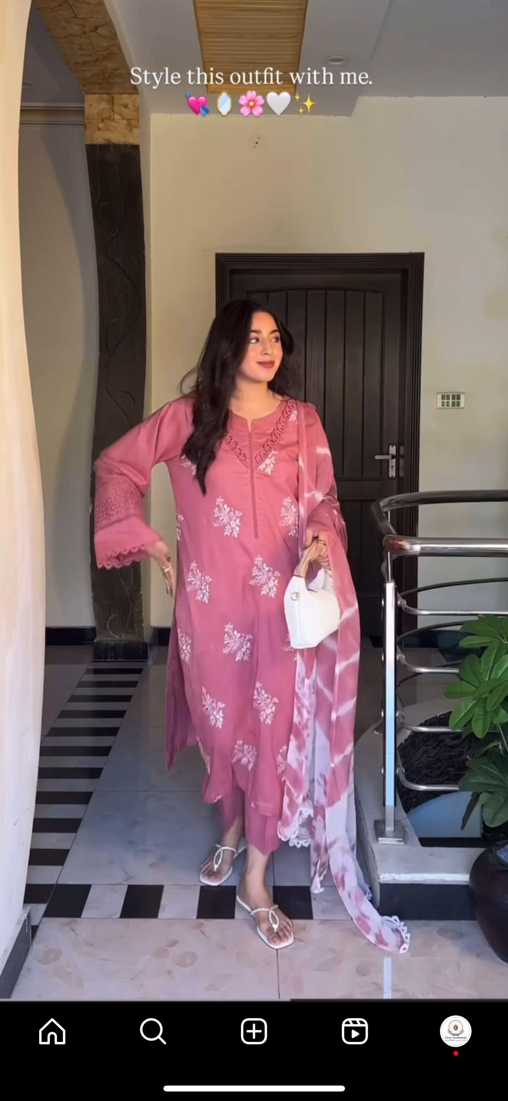 Roman Royale – Embroidered Silk Suit Set