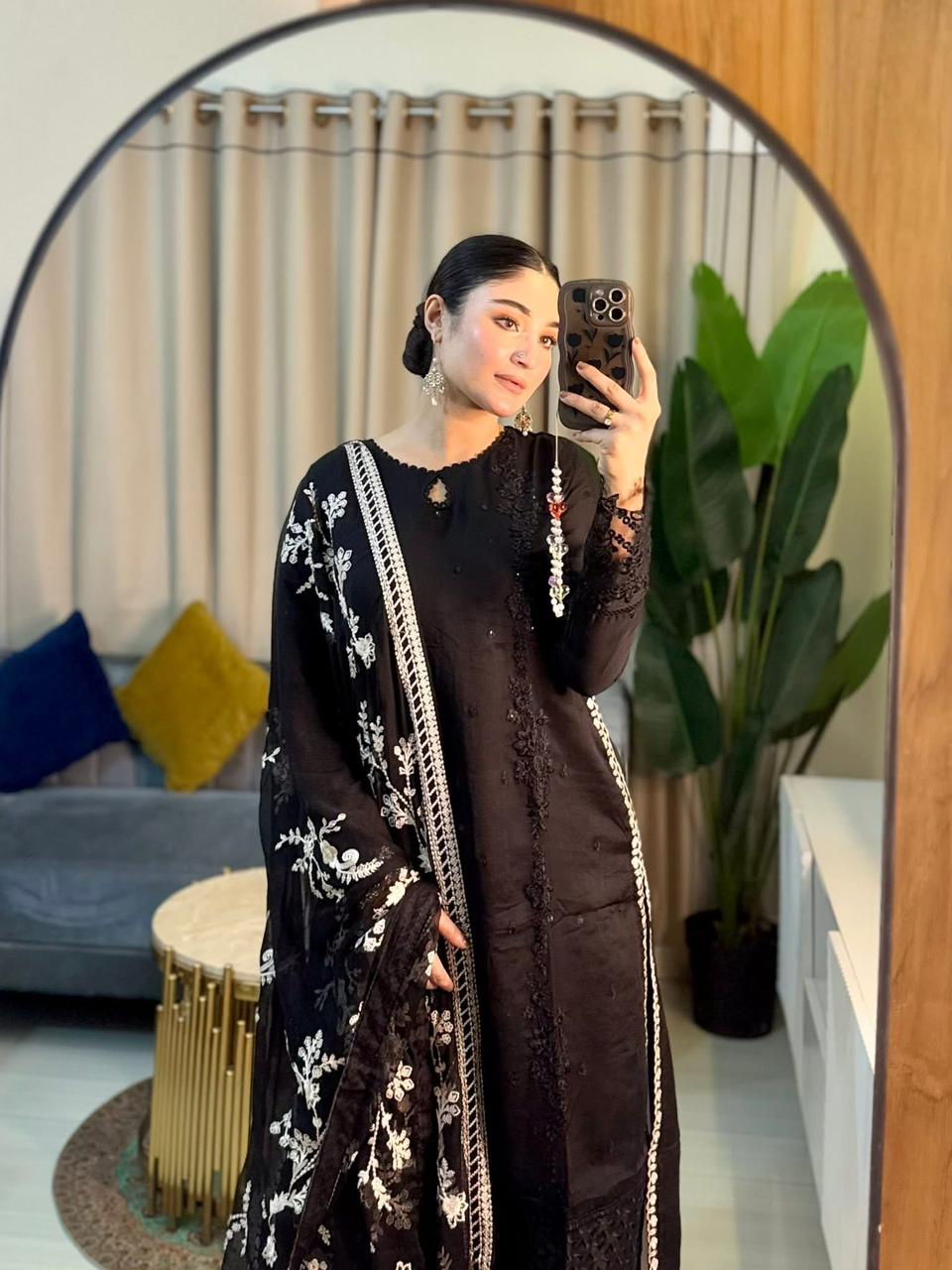 Women's Clothing Store