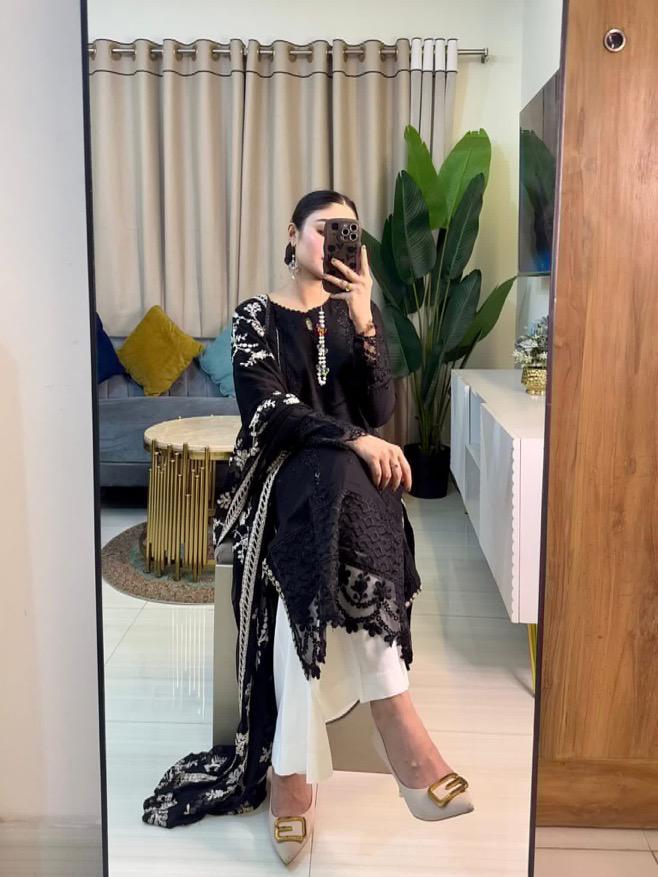 Women's Clothing Store