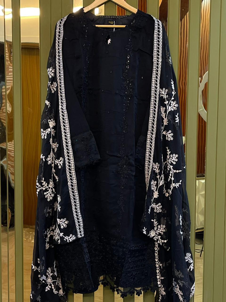 Women's Clothing Store