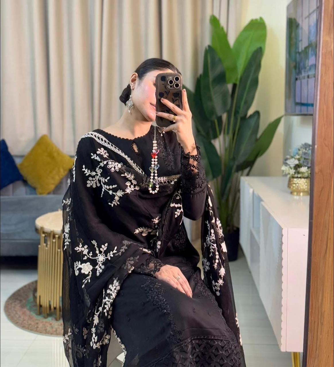 Women's Clothing Store