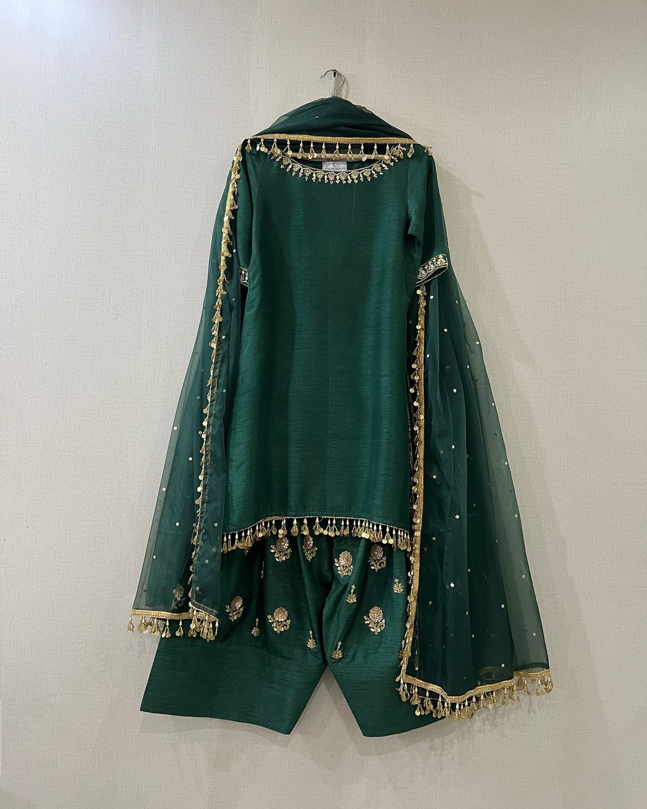 Zarqa Charm – Chinon Farshi Sequin Suit Set