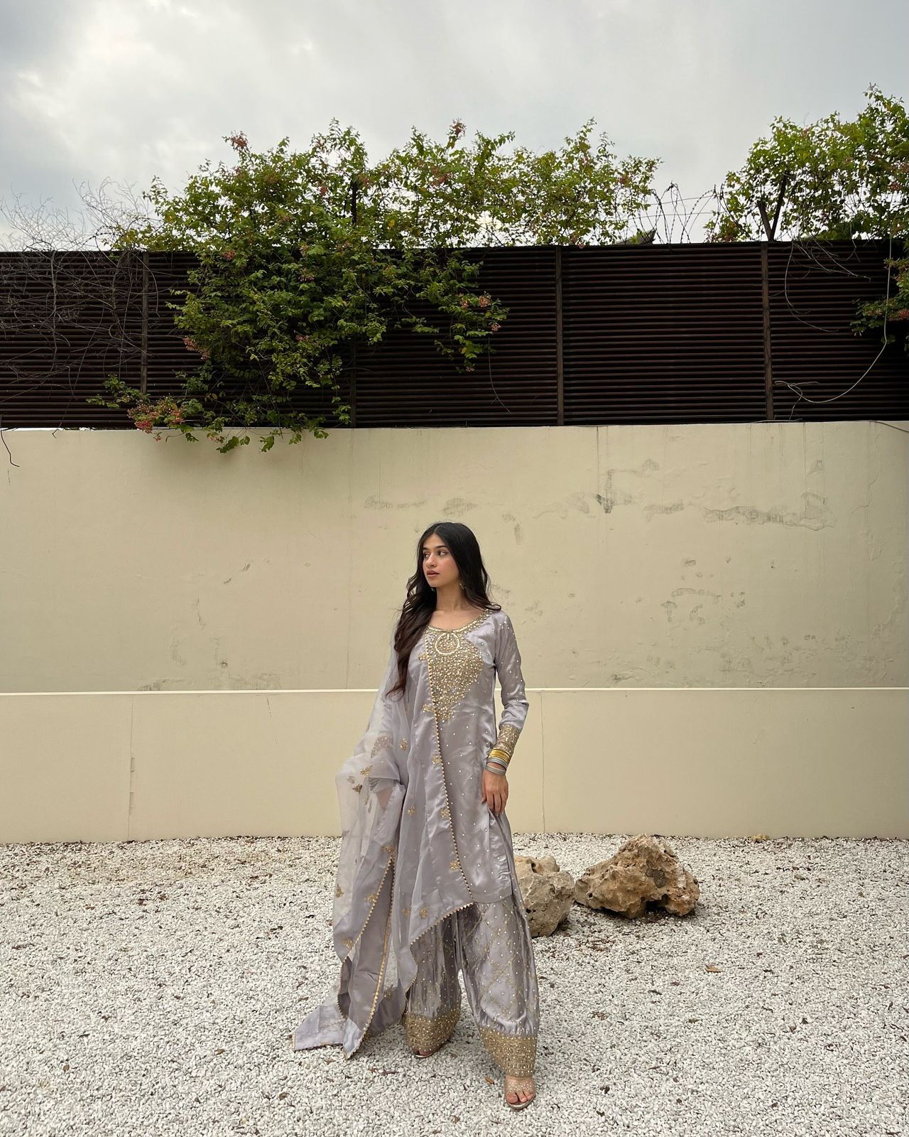 Noore Luxe – Mirror Embroidered Crepe Silk Kurti Set