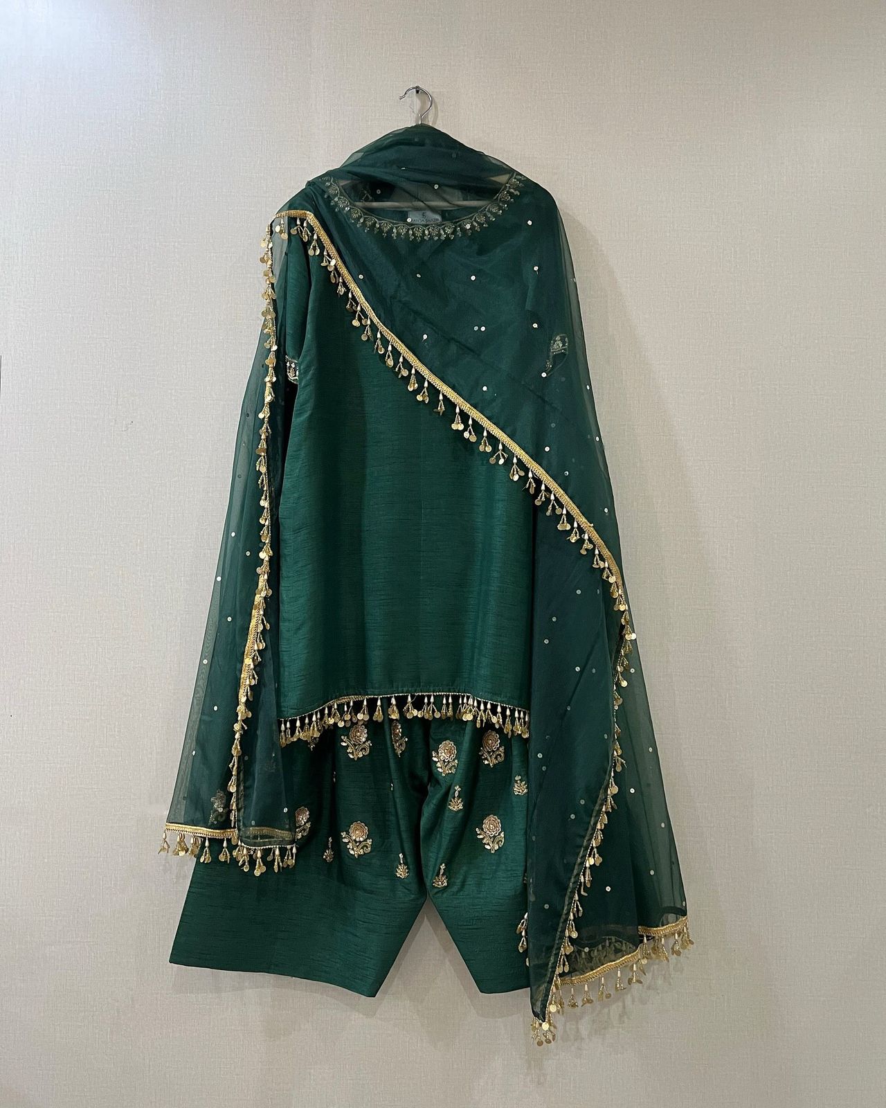 Zarqa Charm – Chinon Farshi Sequin Suit Set