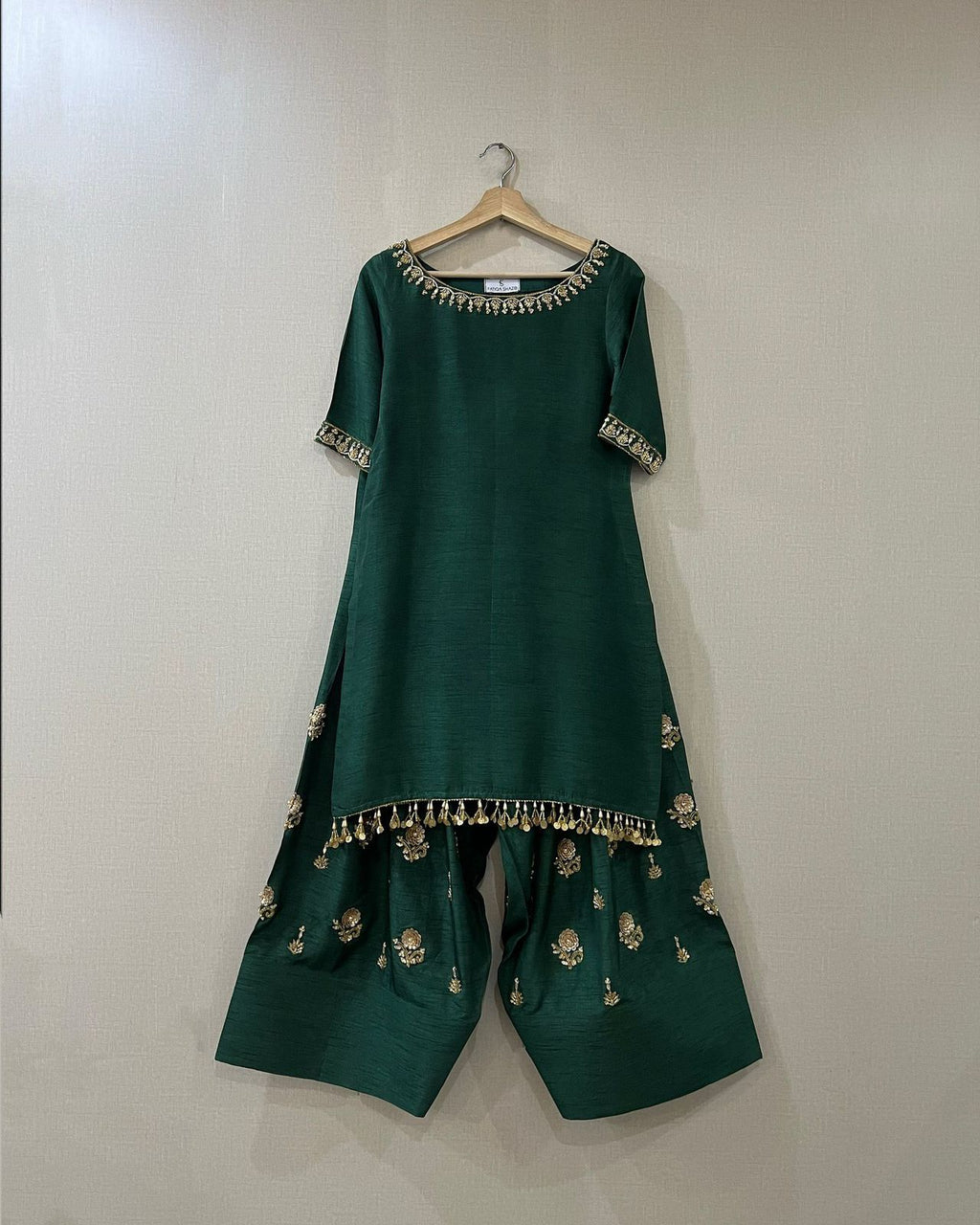 Zarqa Charm – Chinon Farshi Sequin Suit Set