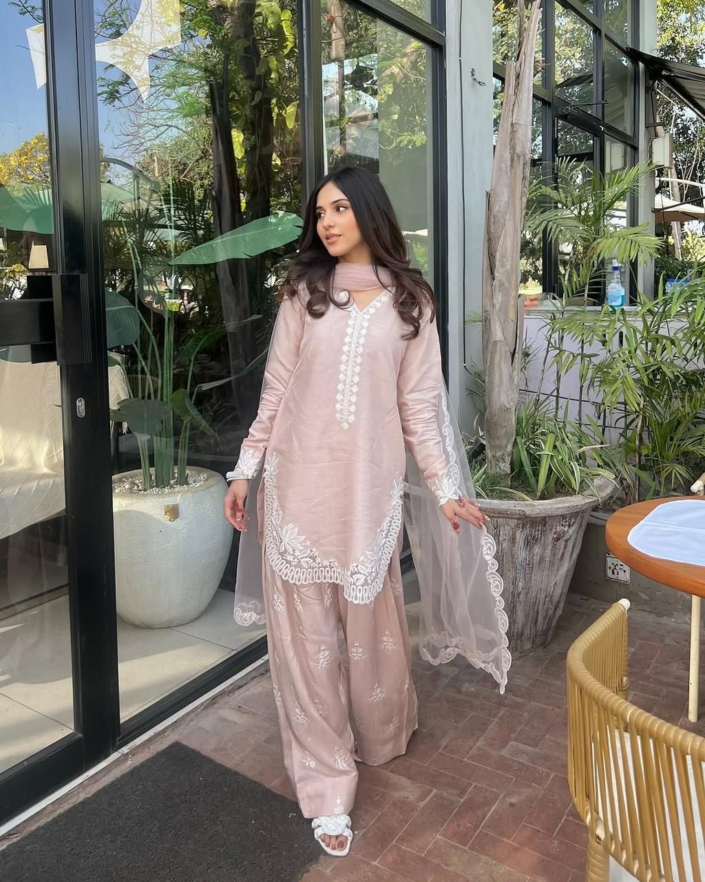 Women's Clothing Store