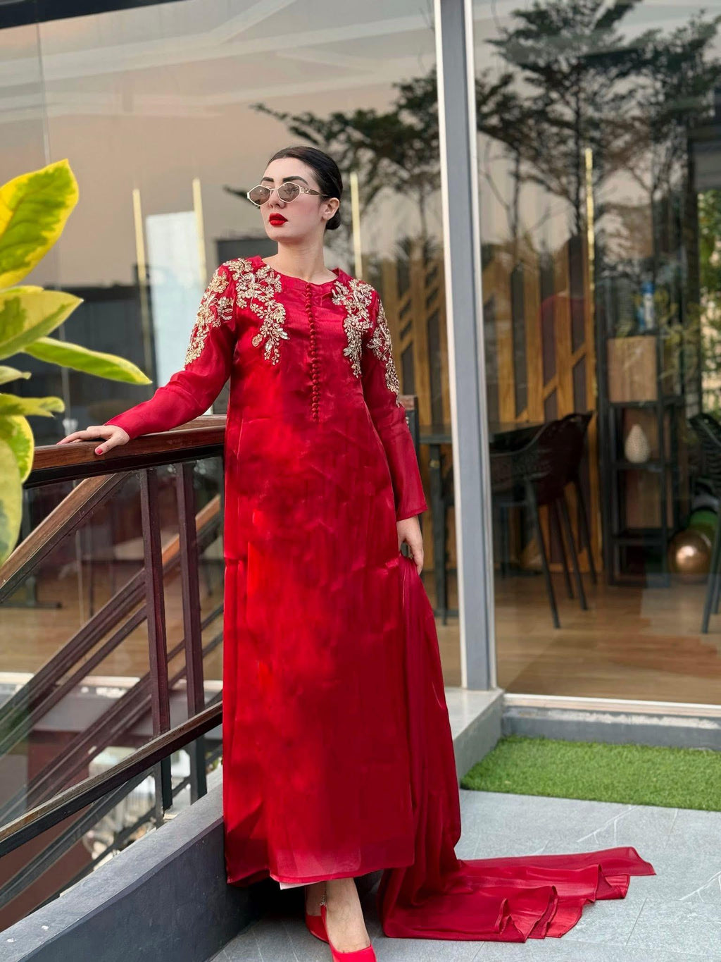 Ravisha – The Crimson Crown