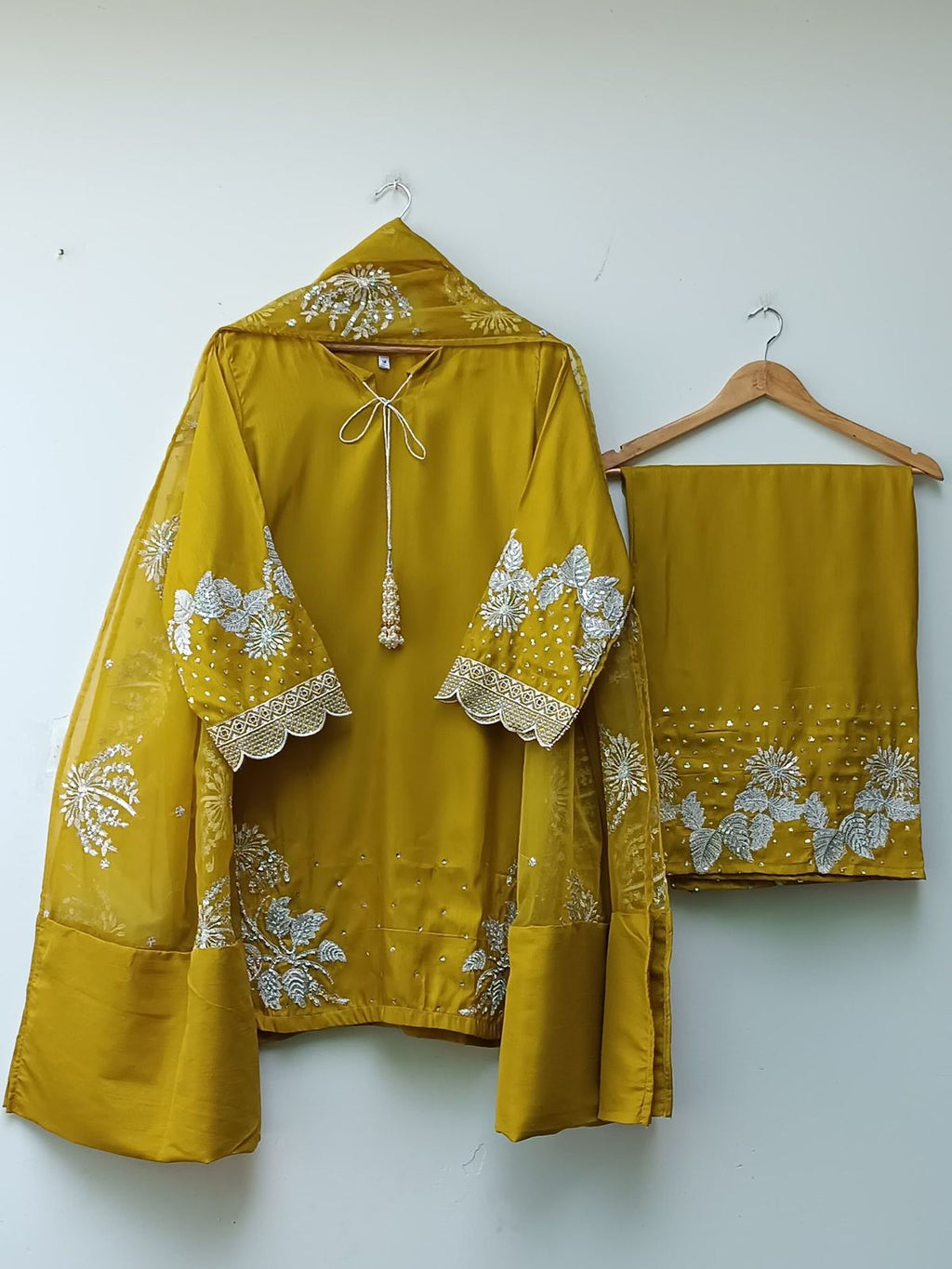 women's clothing store