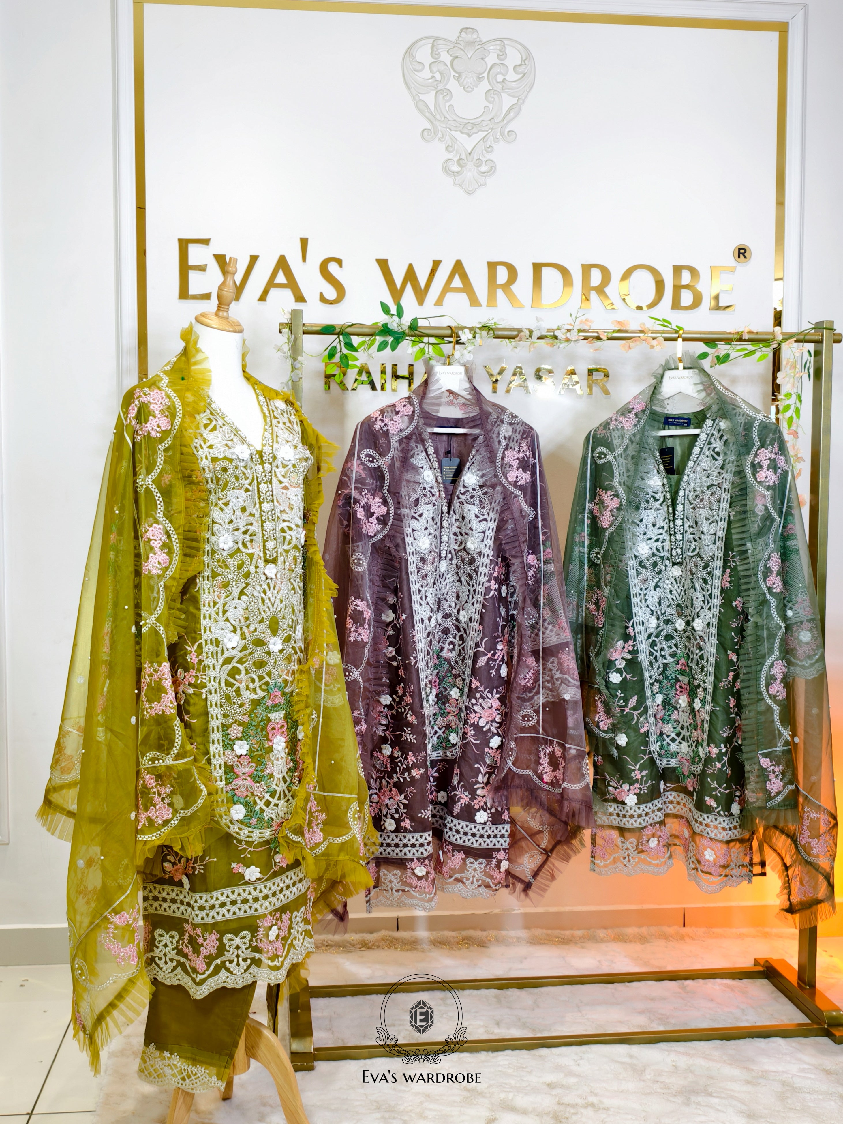 Women's Clothing Stores