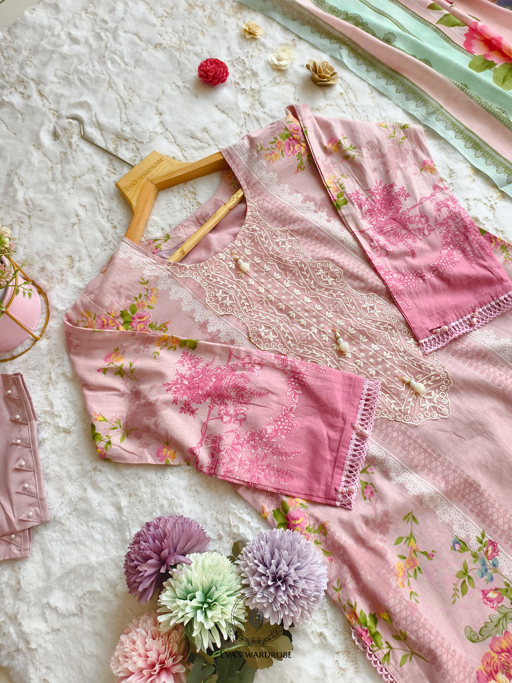 Premium Soft Lawn 3-Piece Suit – Summer Floral Edition 03