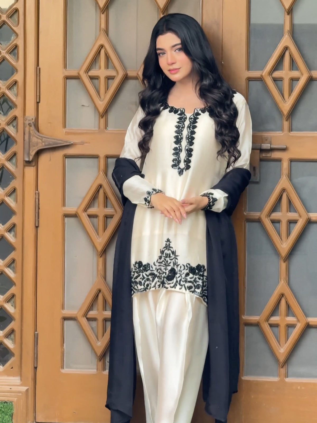 Ivory French Crepe Embroidered Kurti Salwar Set with Navy Blue Chinon Dupatta
