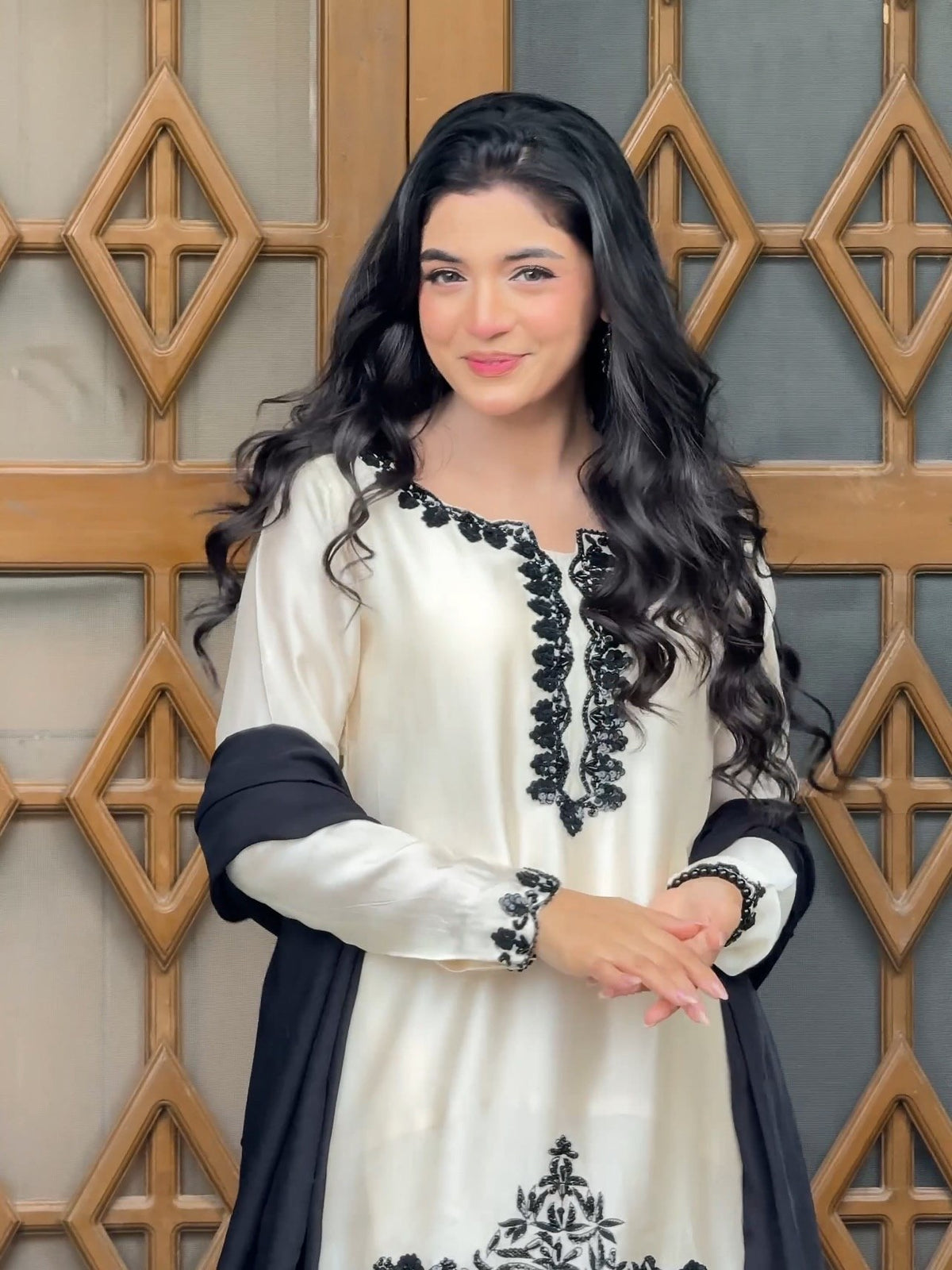 Ivory French Crepe Embroidered Kurti Salwar Set with Navy Blue Chinon Dupatta