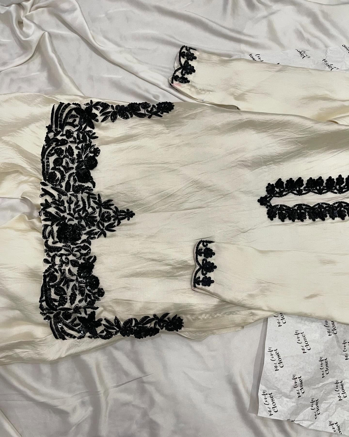 Ivory French Crepe Embroidered Kurti Salwar Set with Navy Blue Chinon Dupatta