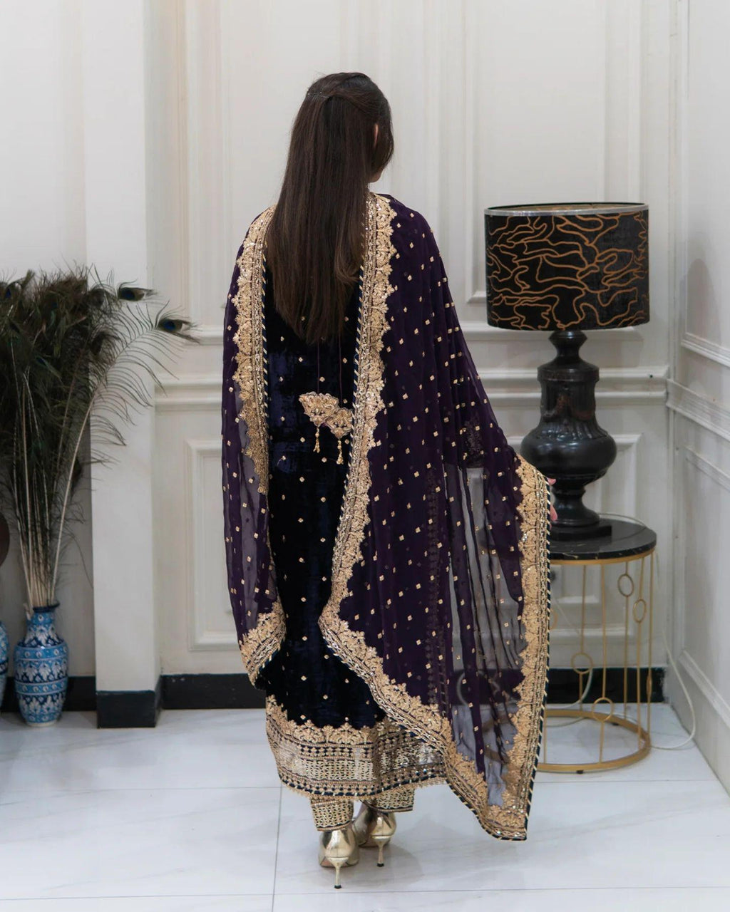 Evas Exclusive Designer Suit 2425