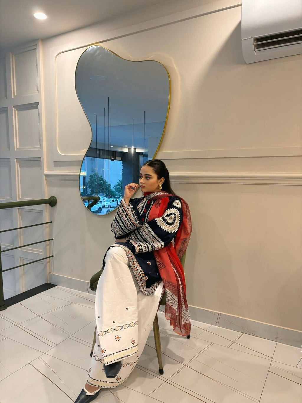 Women's Clothing Store