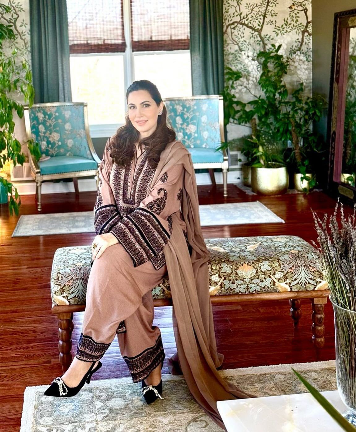 women's clothing store